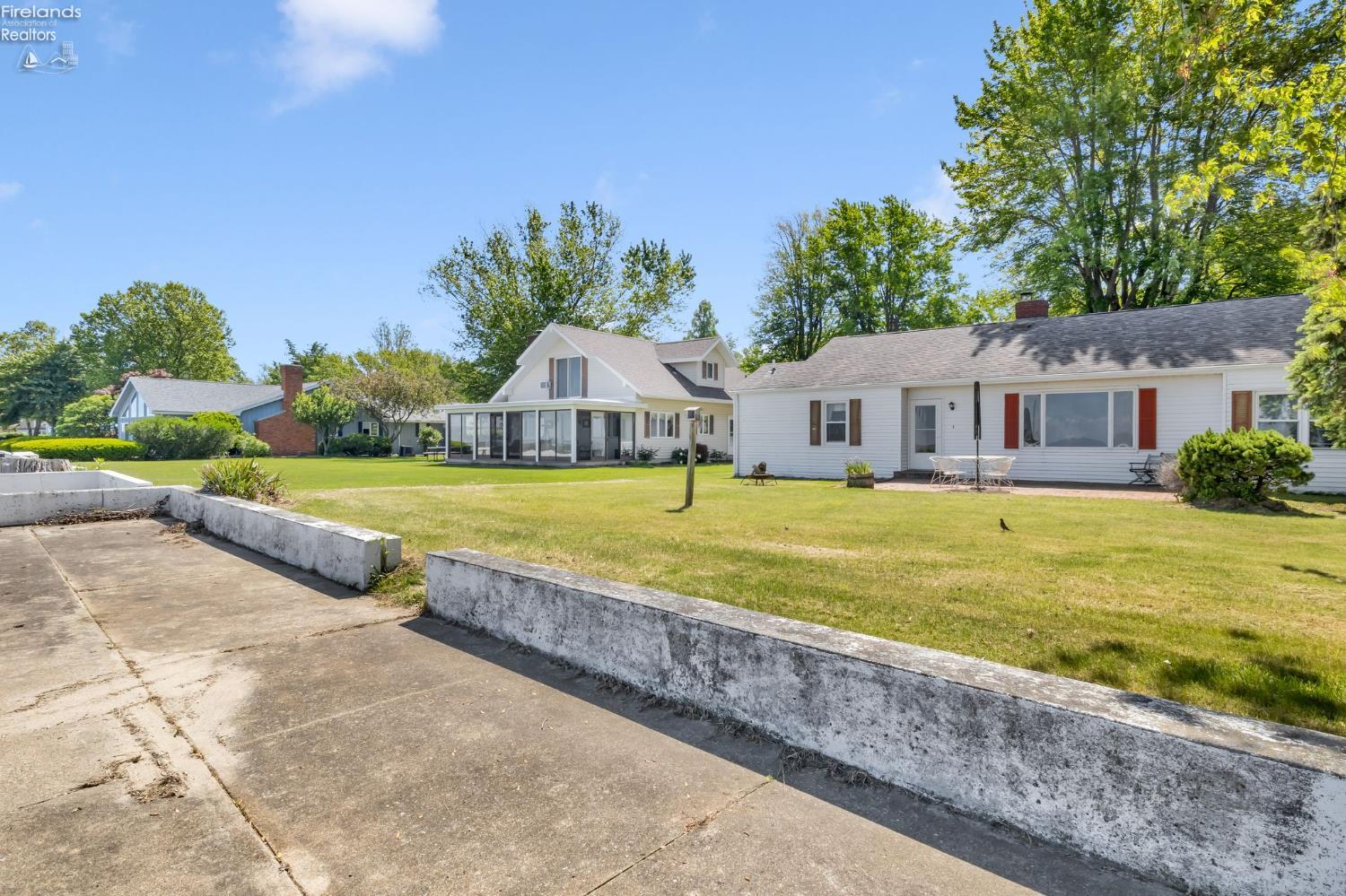 2637 E Sand Road