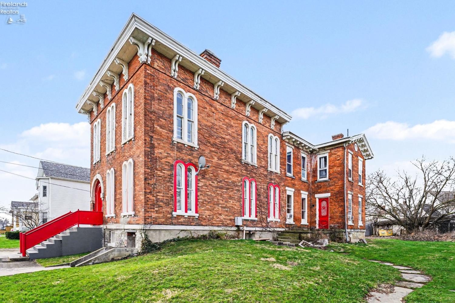 519 Huron Ave