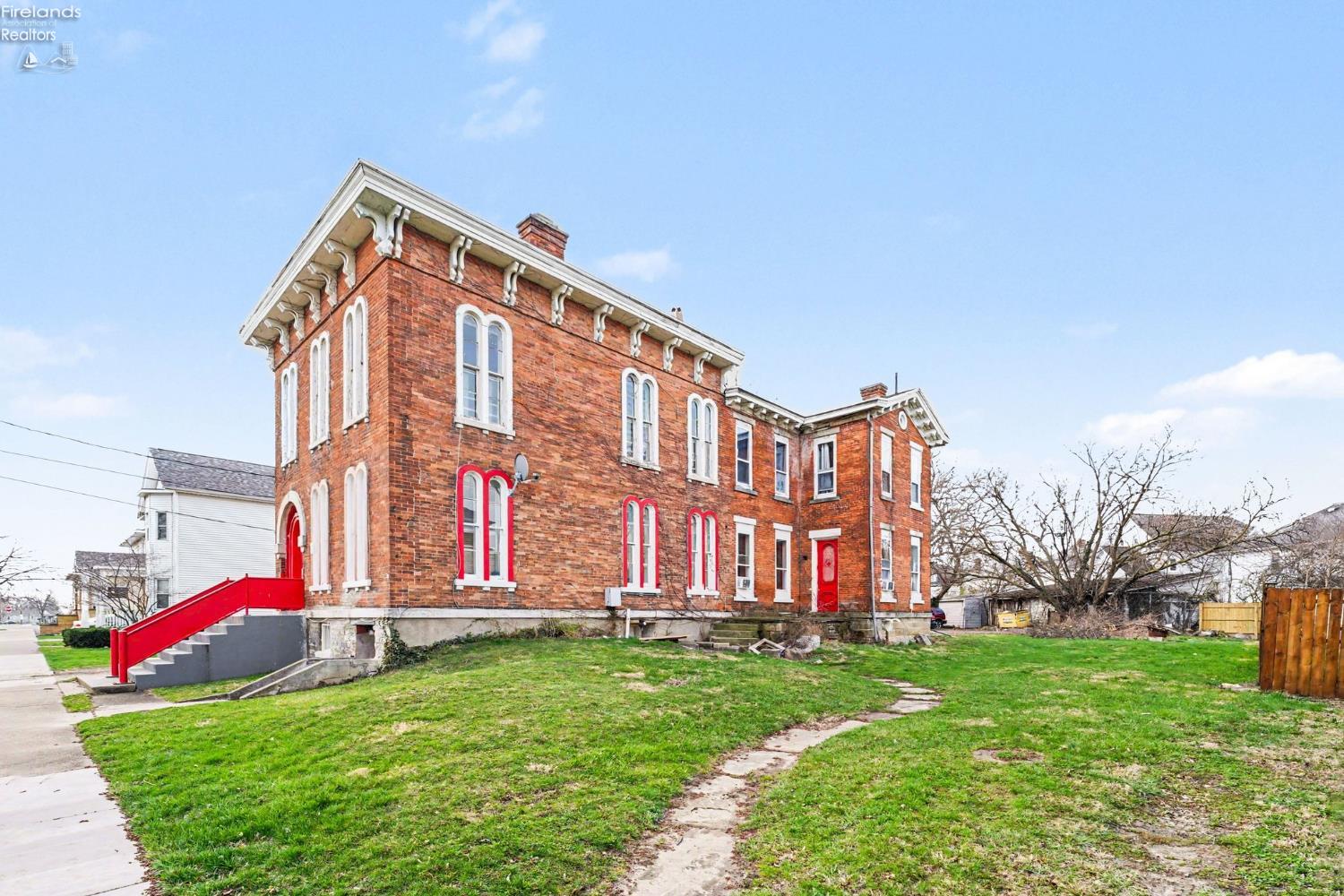 519 Huron Ave