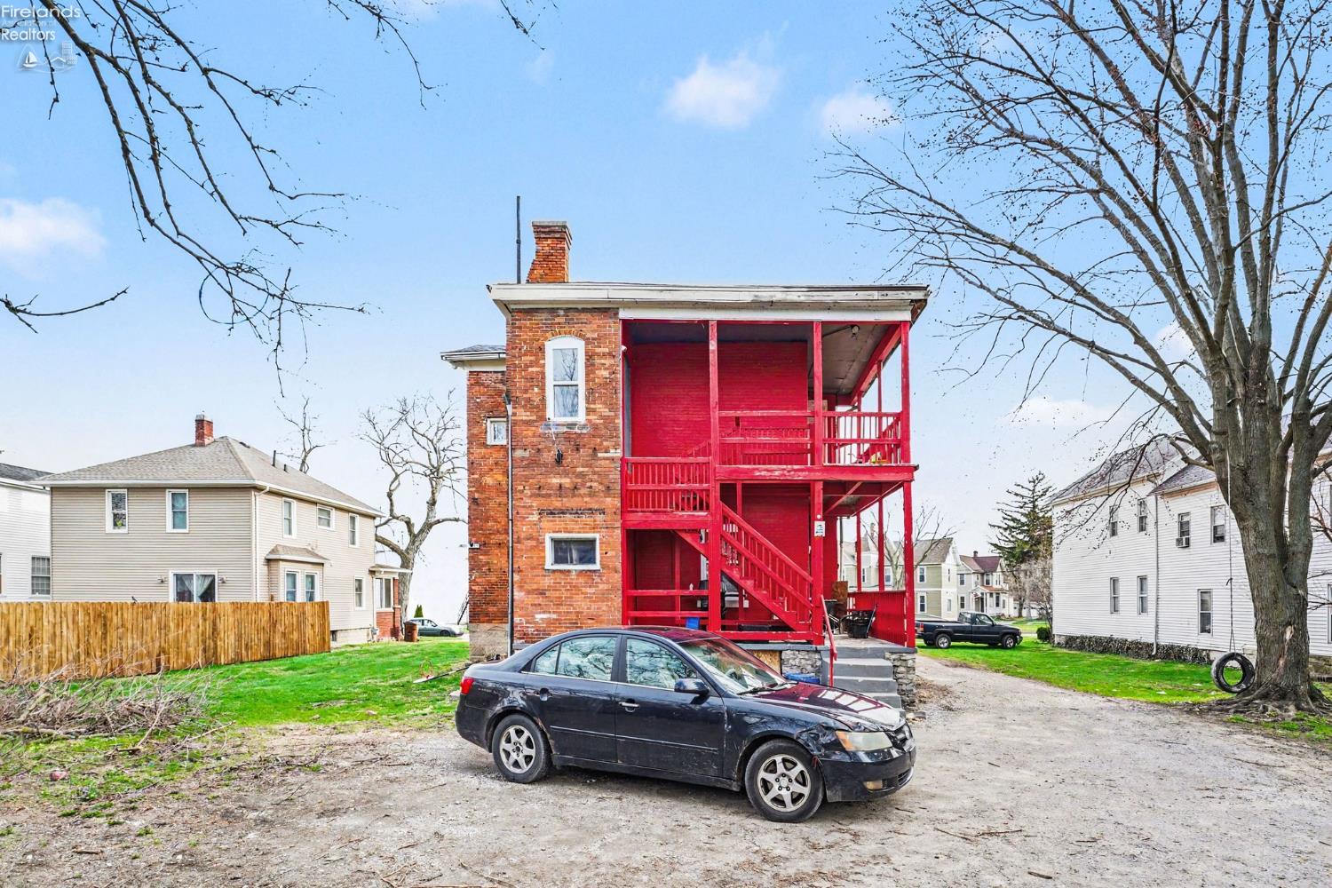 519 Huron Ave