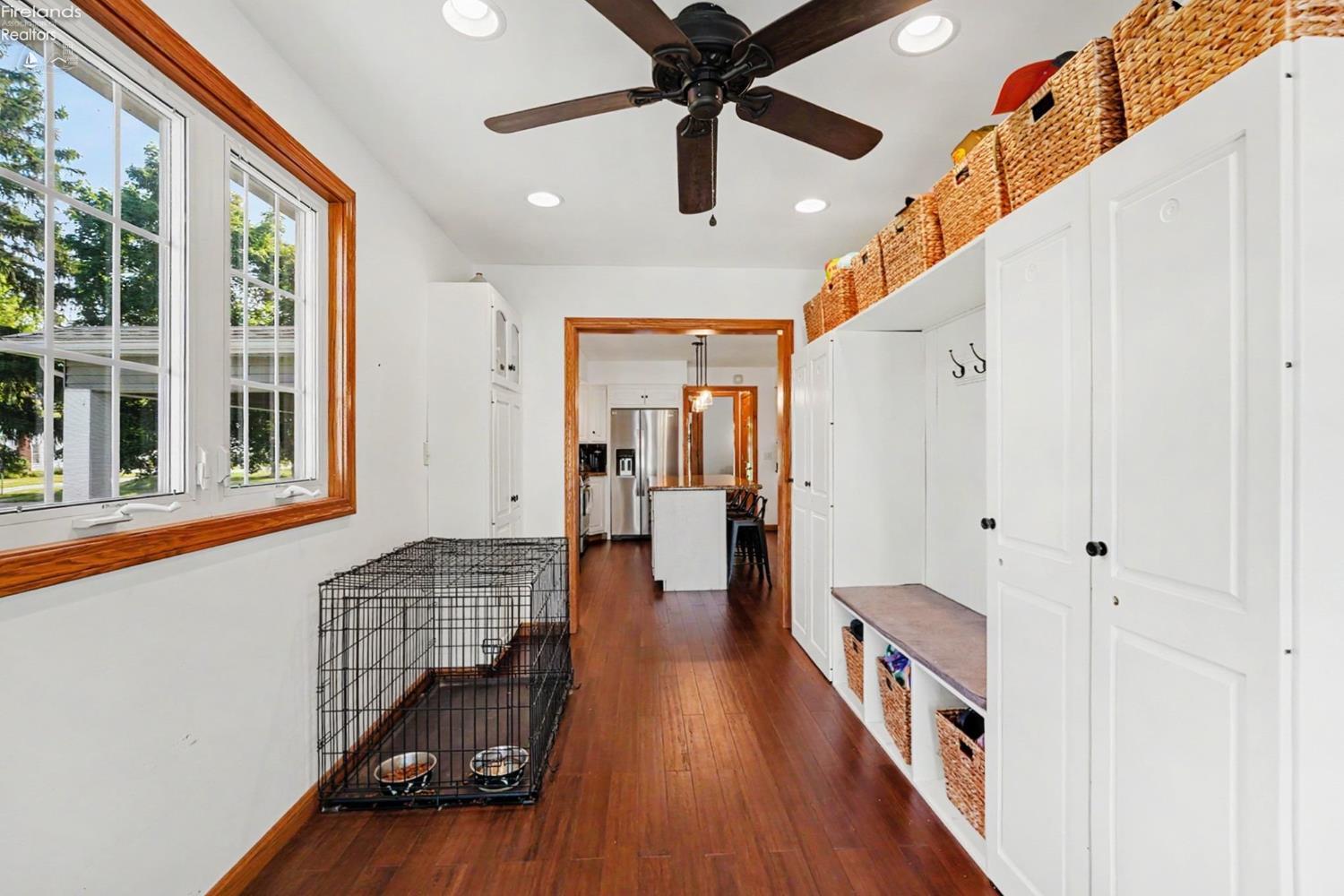 208 Kinney