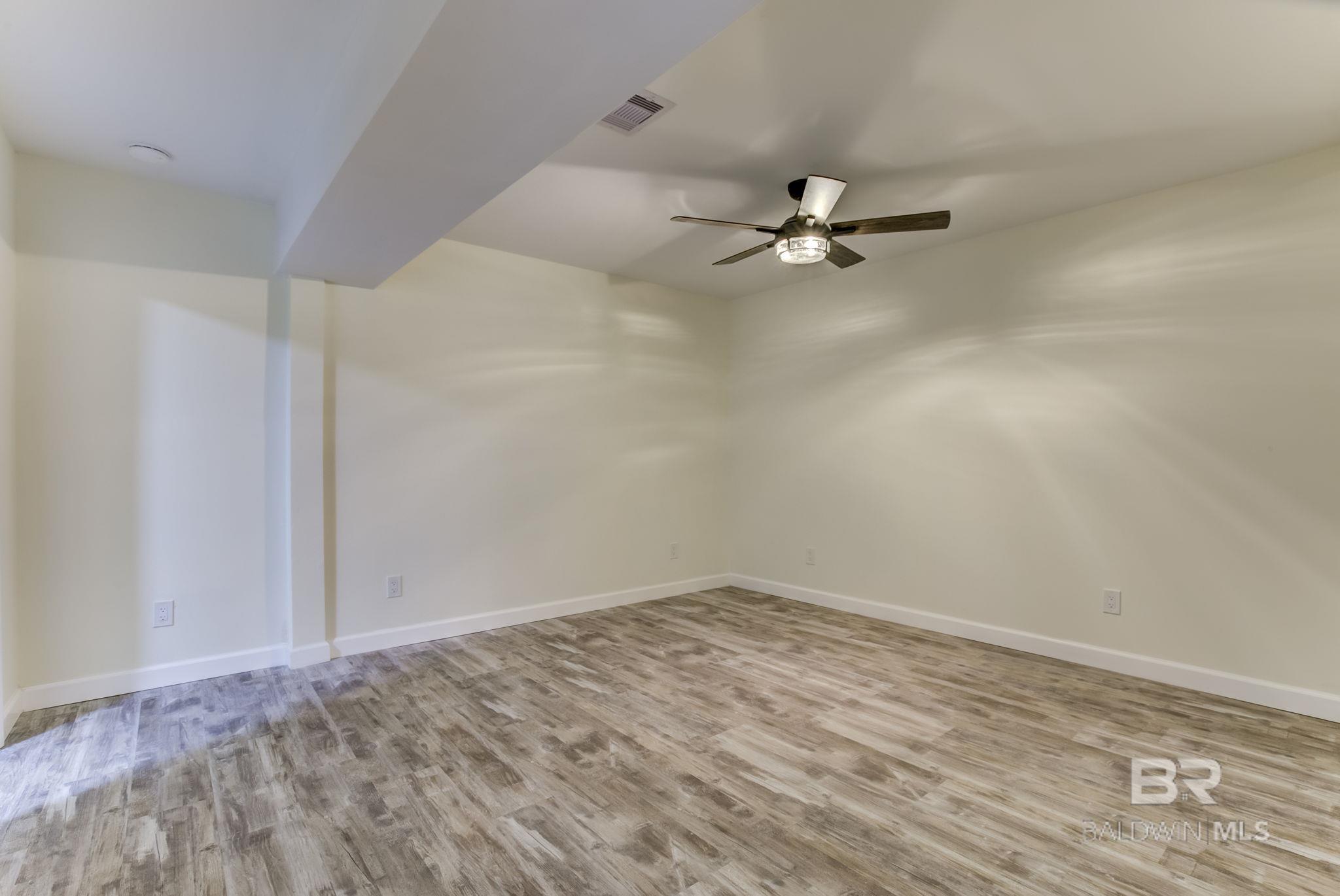 7130 LAKE MINETTE Point