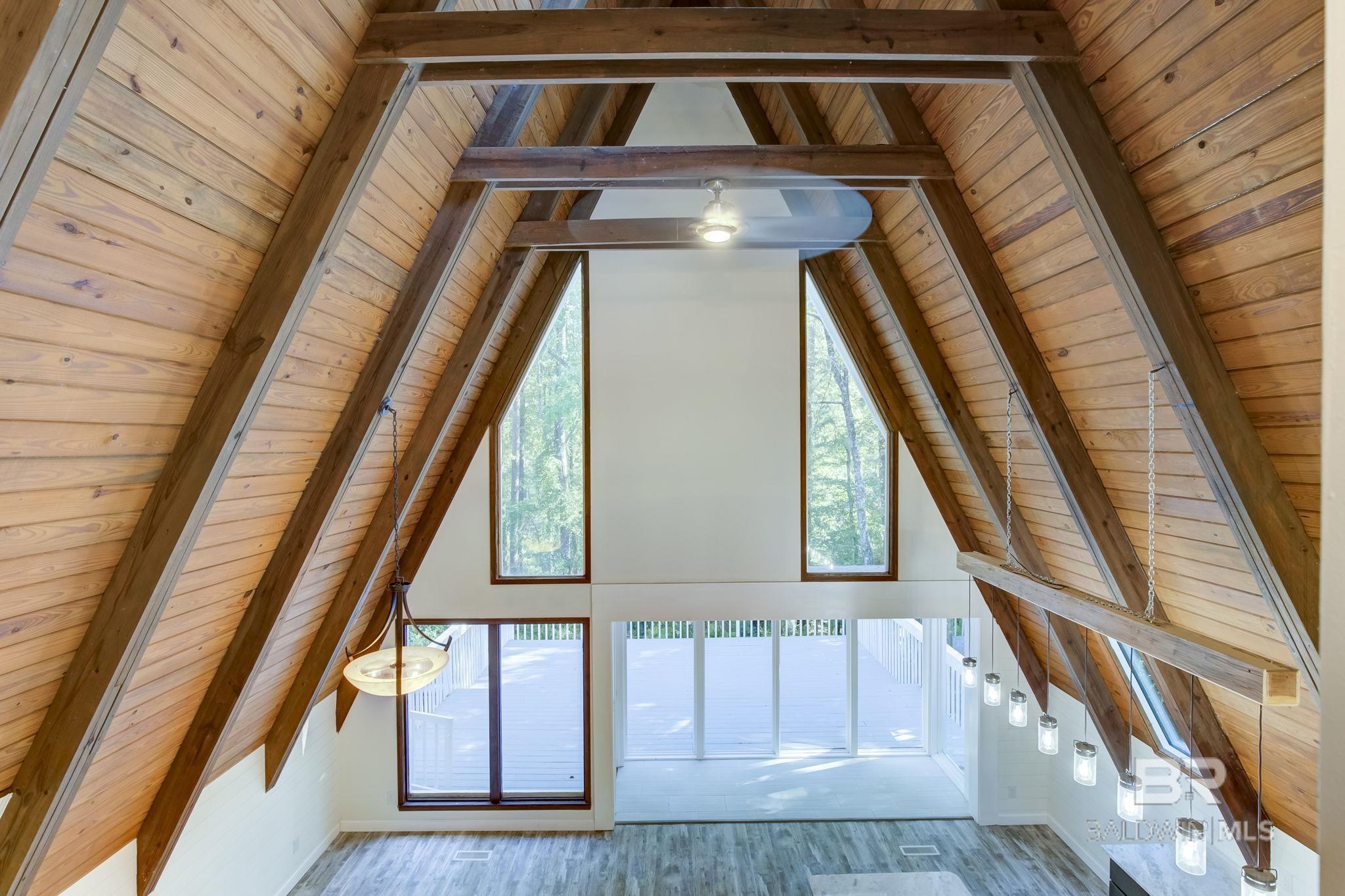 7130 LAKE MINETTE Point