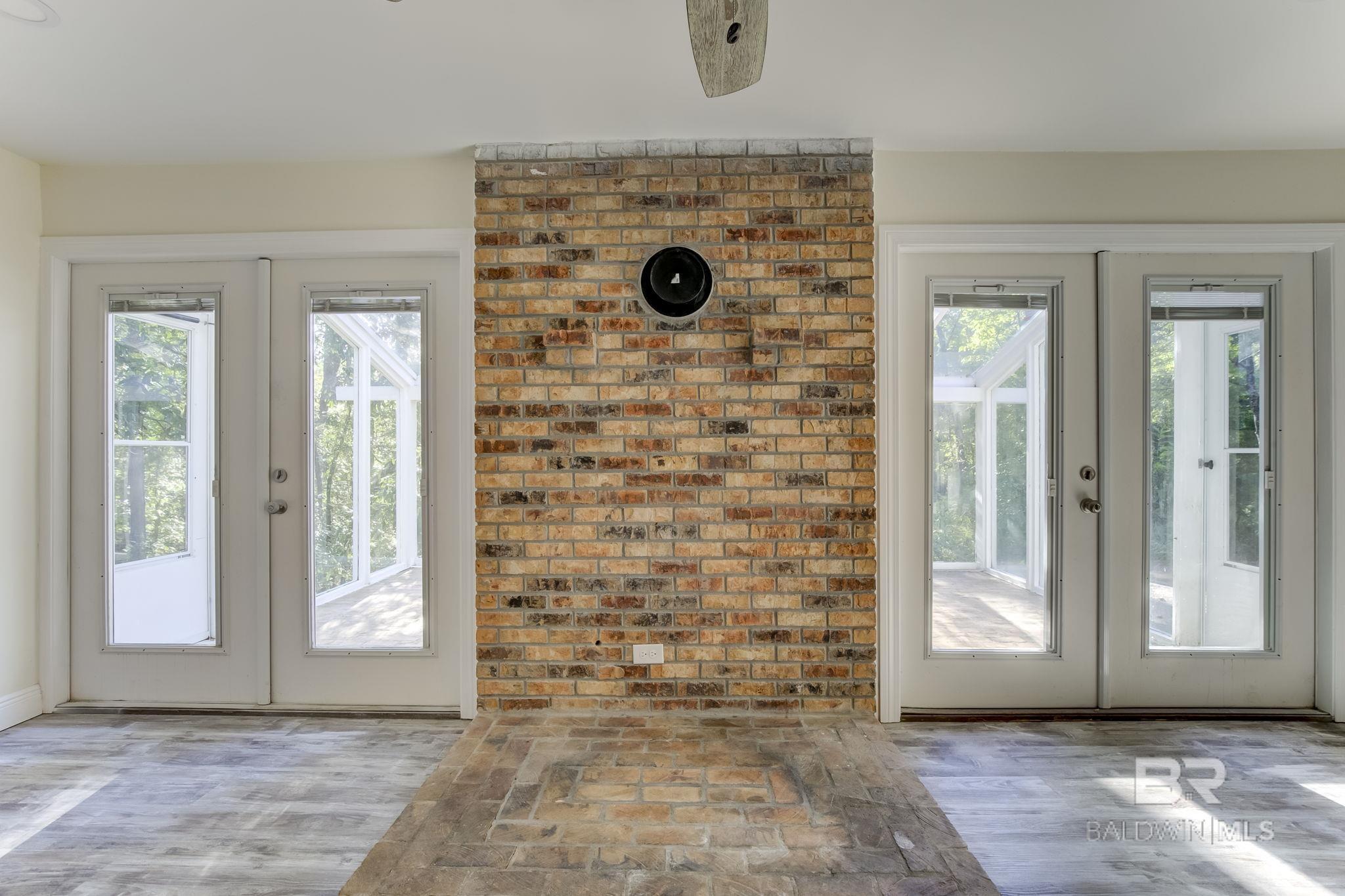 7130 LAKE MINETTE Point