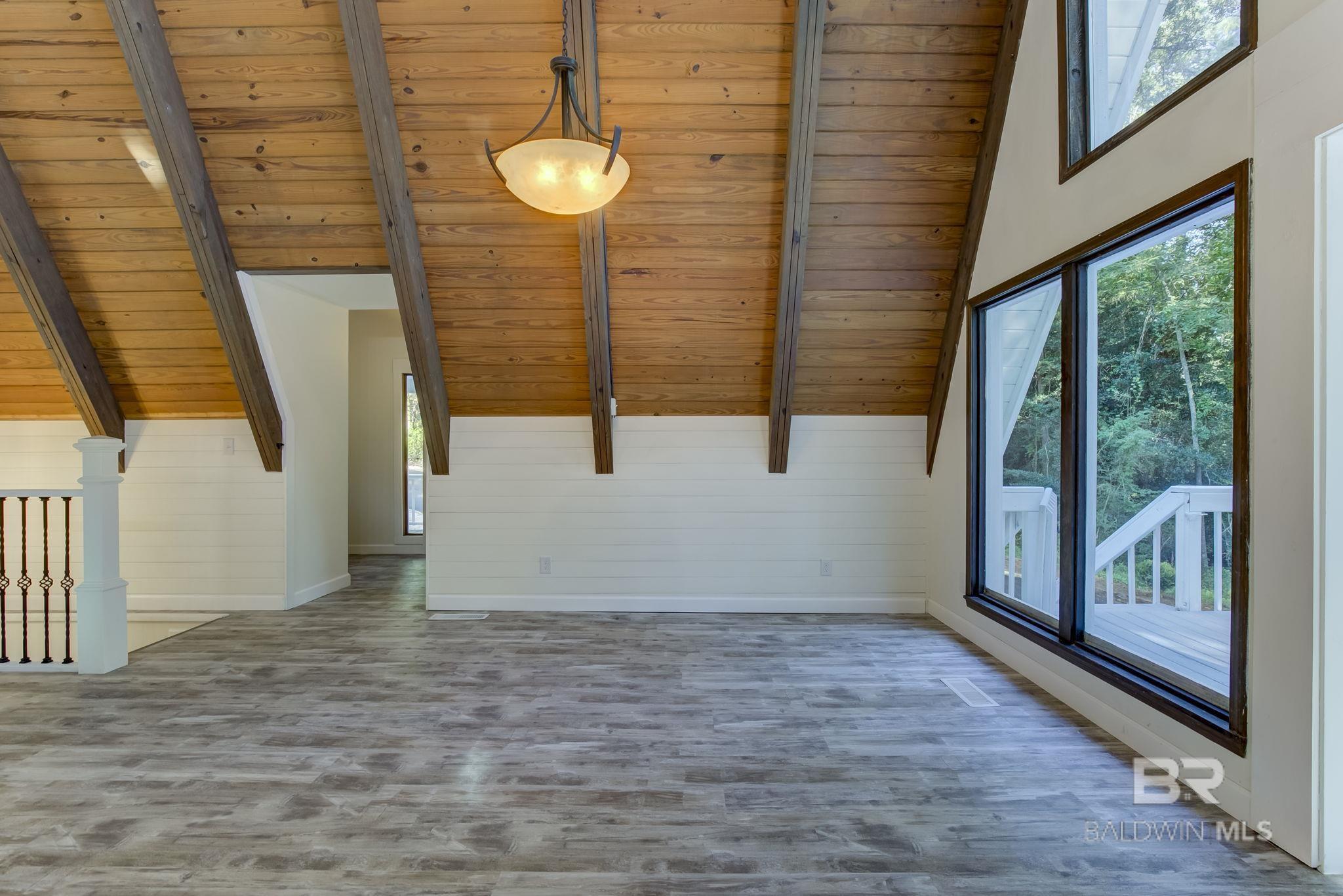 7130 LAKE MINETTE Point