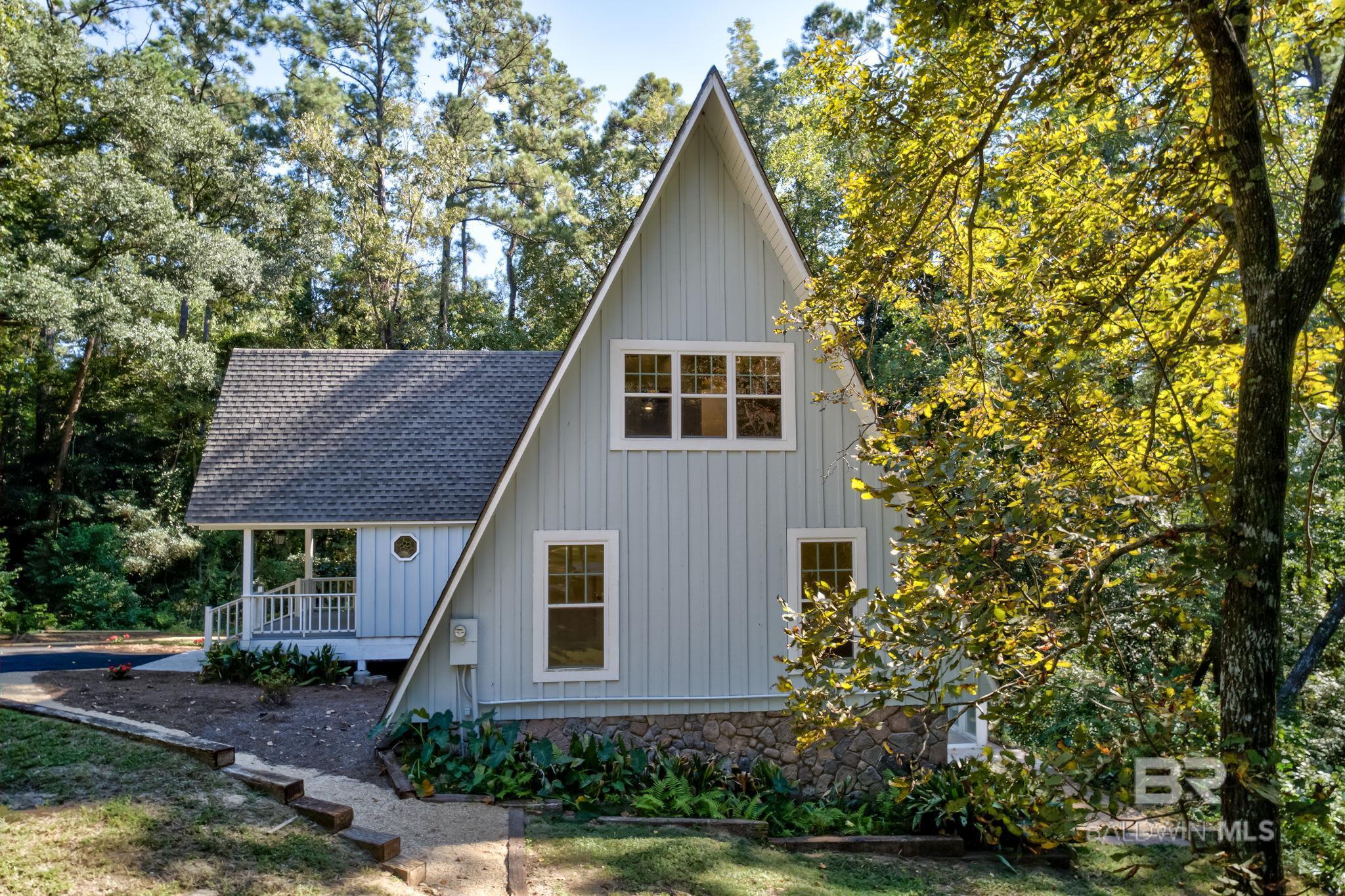 7130 LAKE MINETTE Point