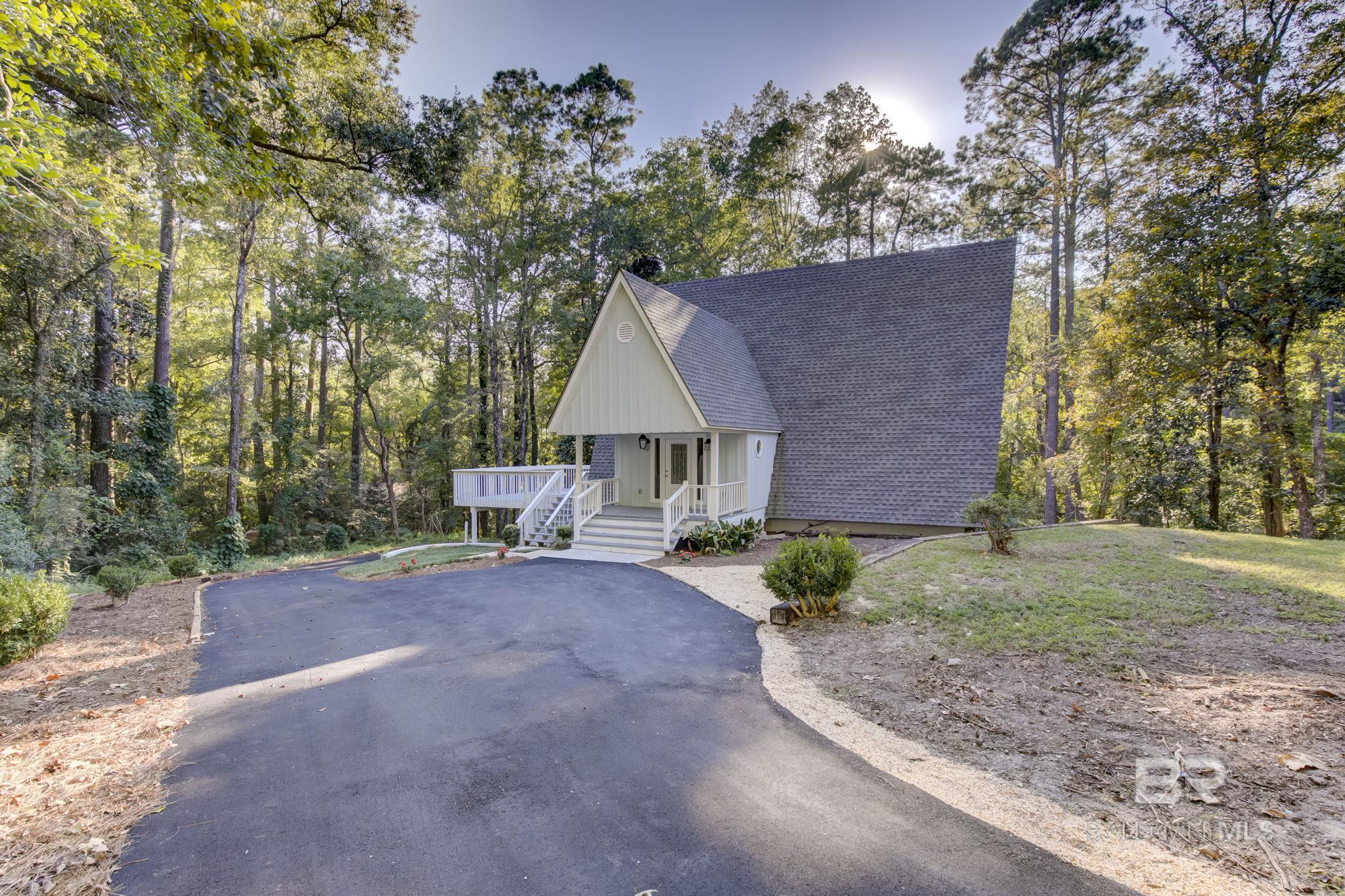 7130 LAKE MINETTE Point