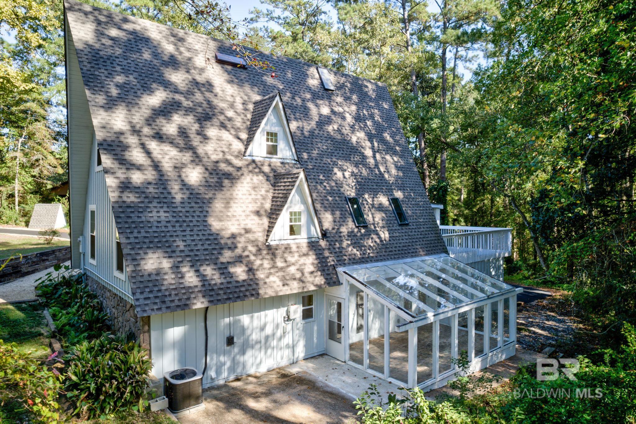 7130 LAKE MINETTE Point