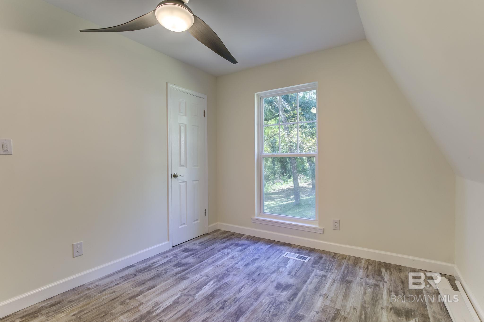 7130 LAKE MINETTE Point