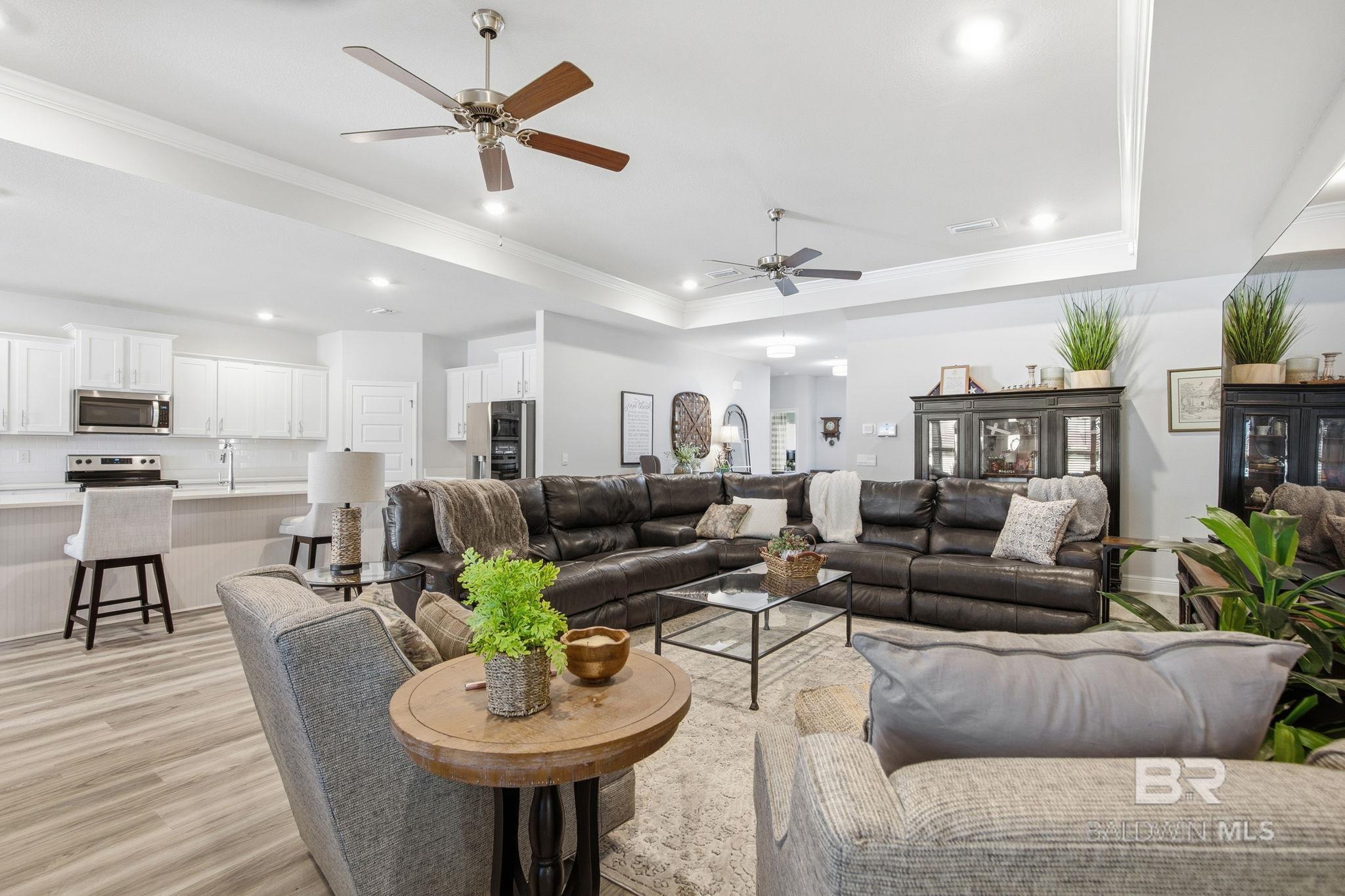 11123 Genuine Risk Circle