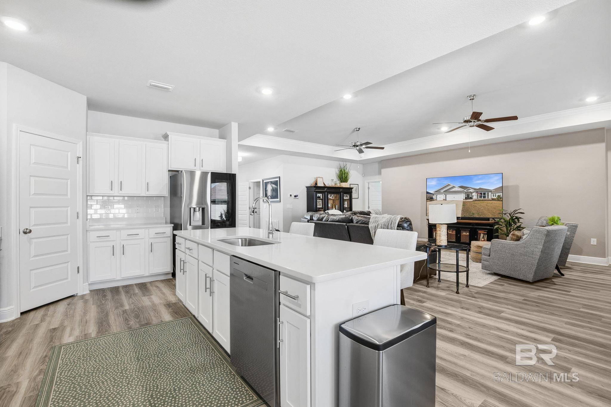 11123 Genuine Risk Circle