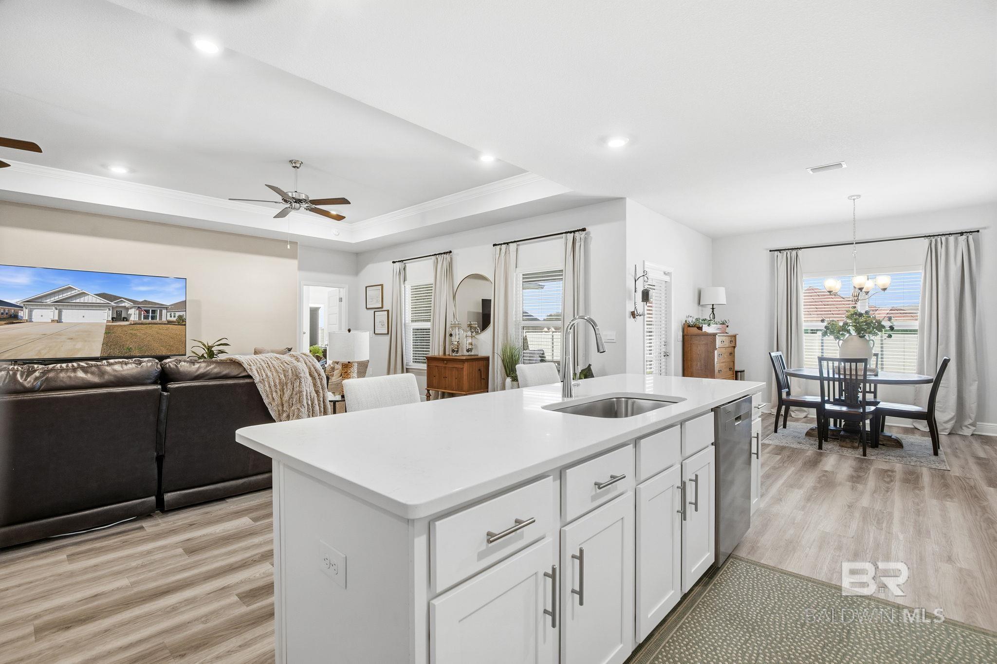 11123 Genuine Risk Circle