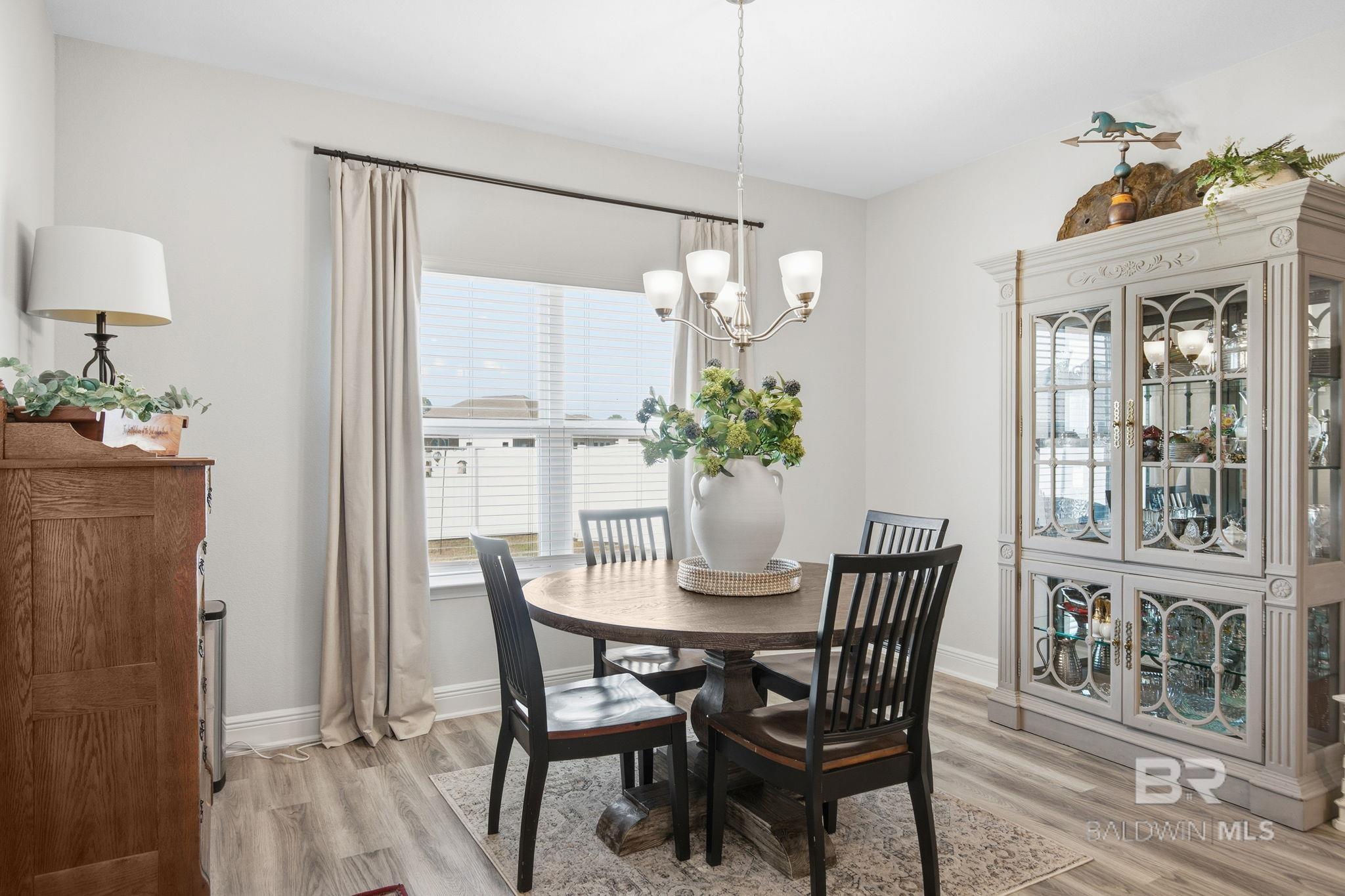 11123 Genuine Risk Circle