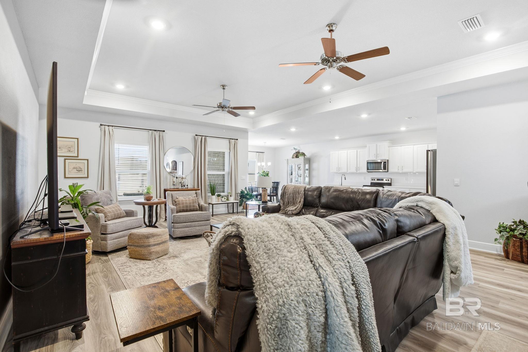 11123 Genuine Risk Circle