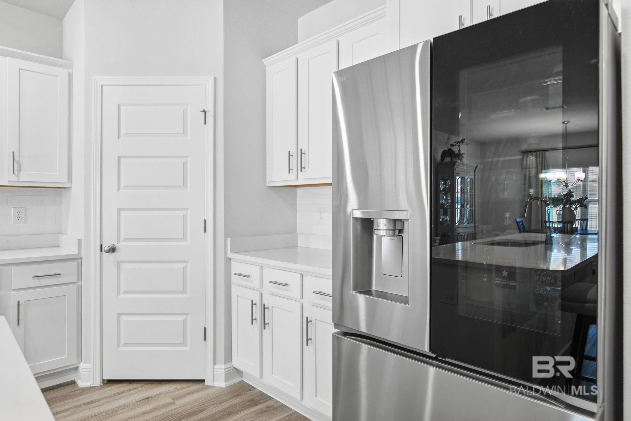 11123 Genuine Risk Circle