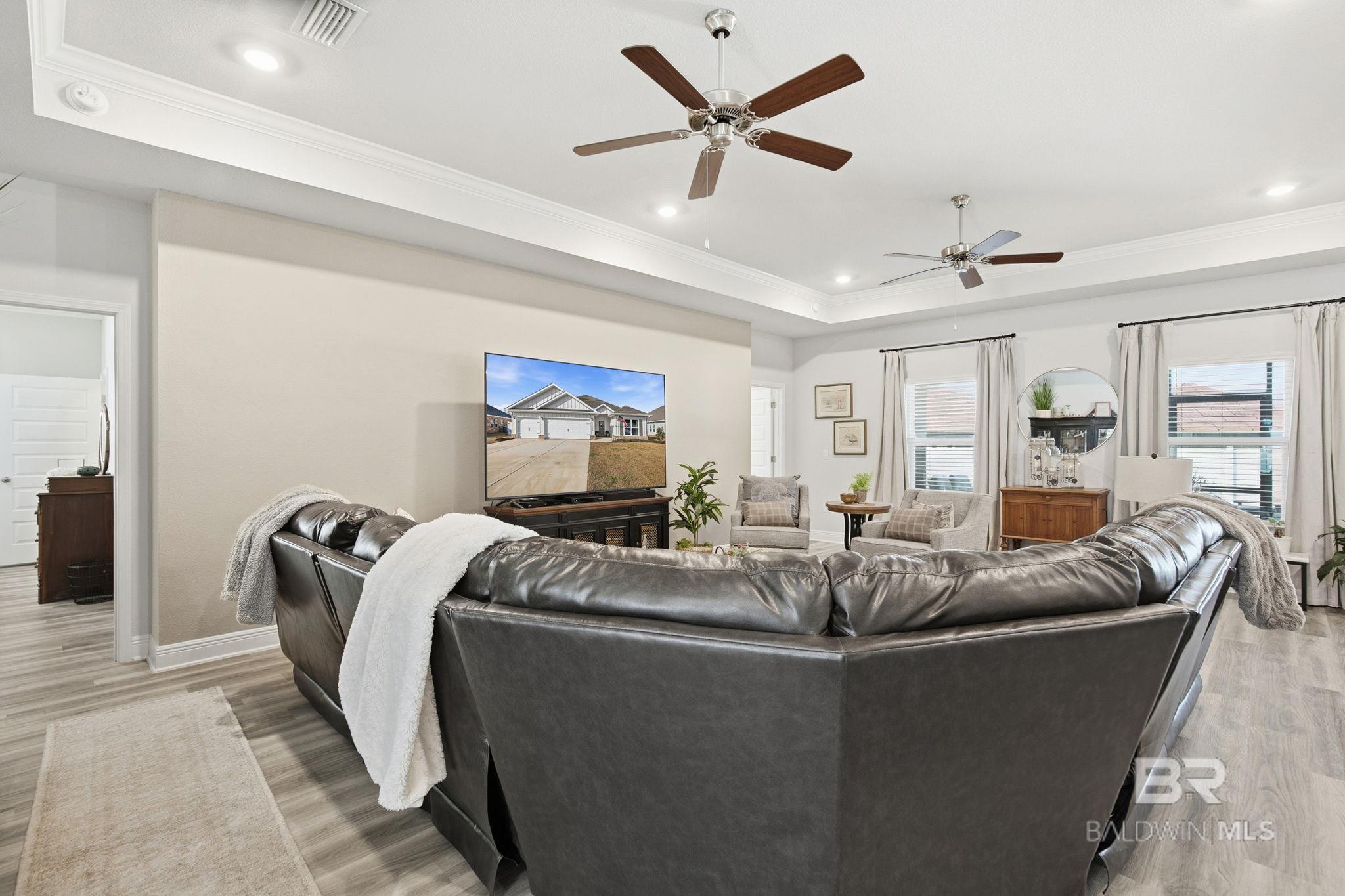 11123 Genuine Risk Circle