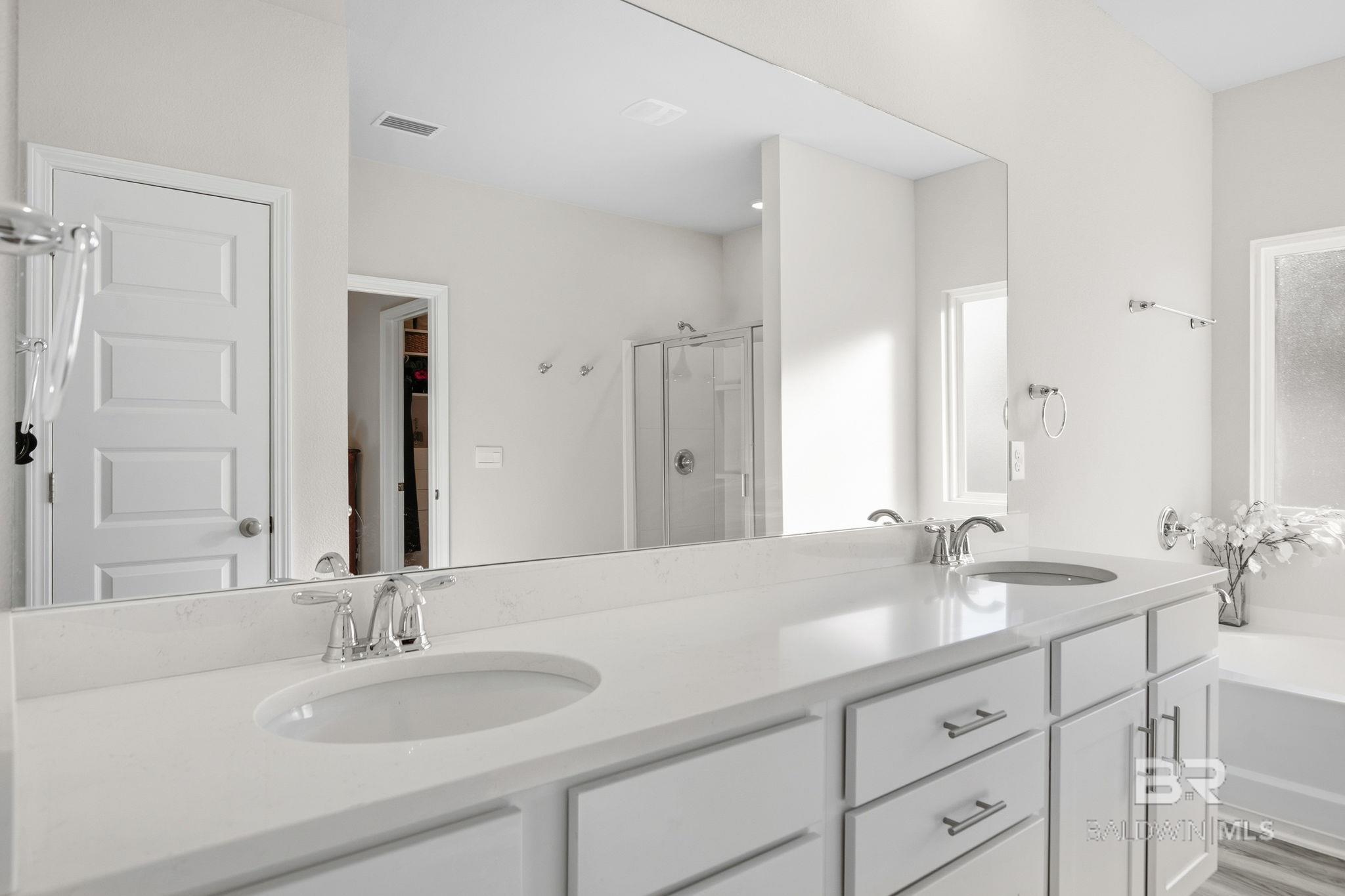 11123 Genuine Risk Circle