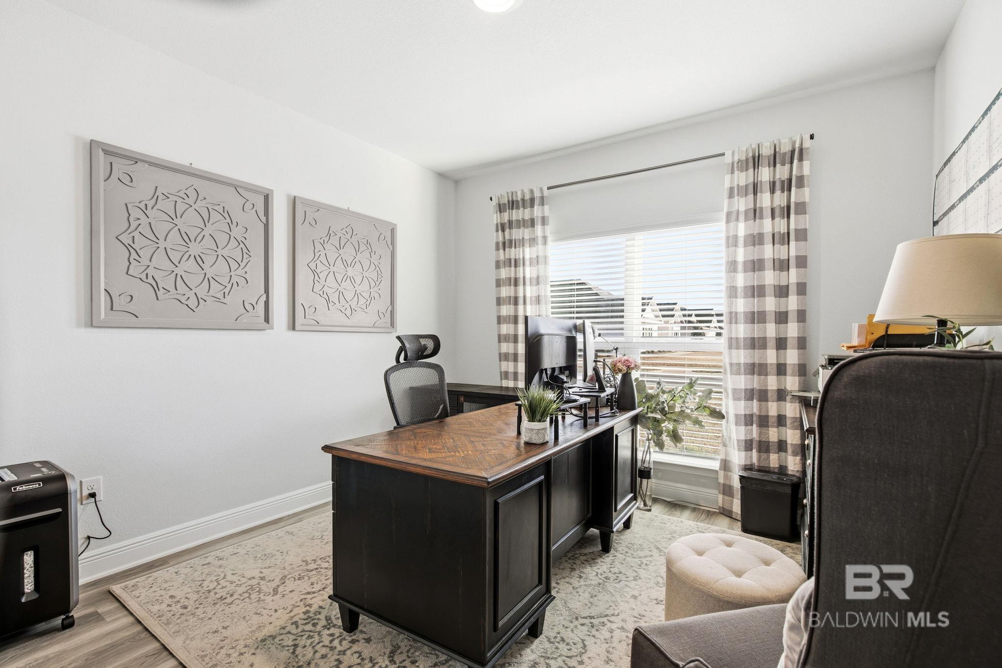 11123 Genuine Risk Circle