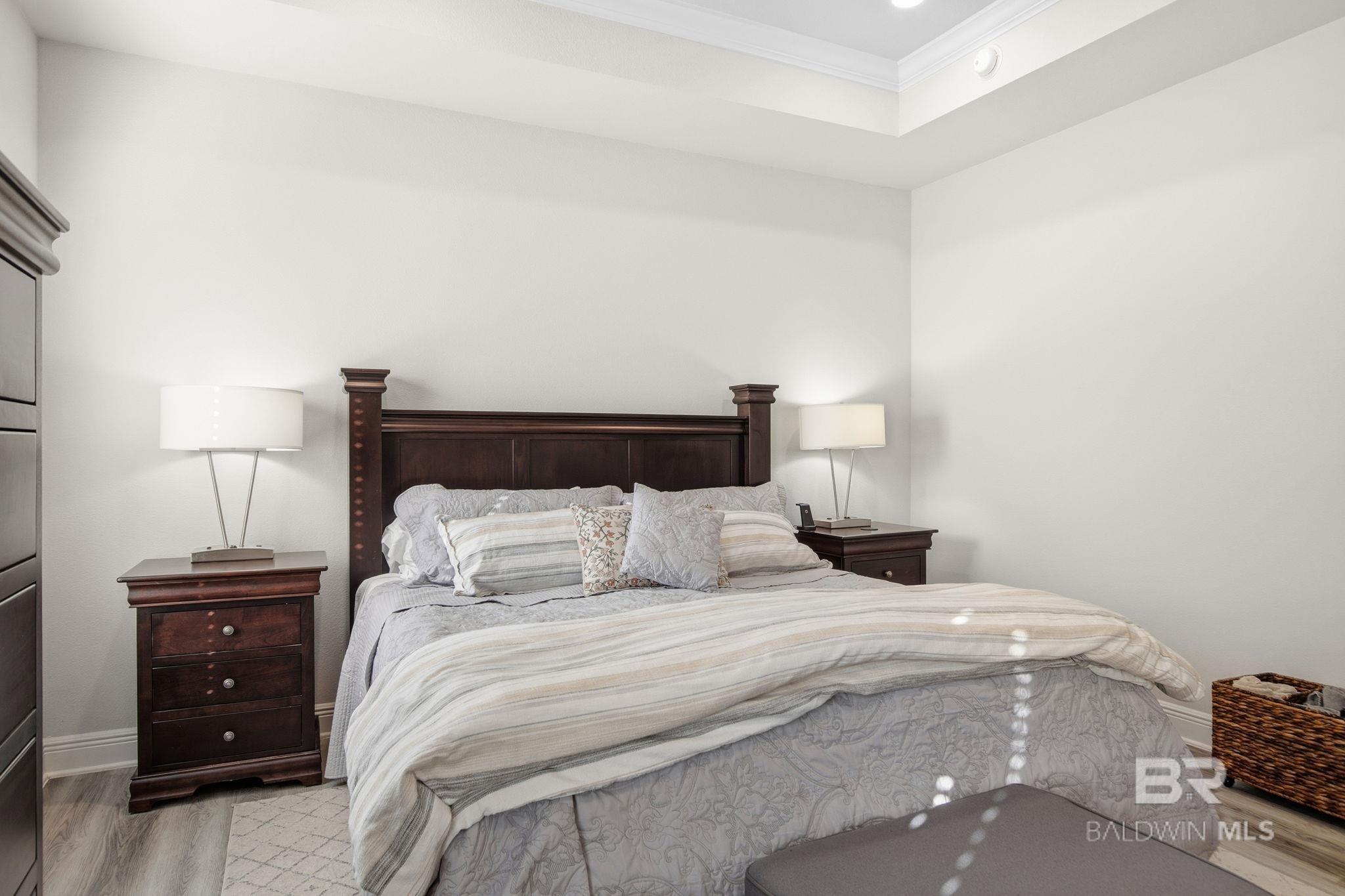 11123 Genuine Risk Circle