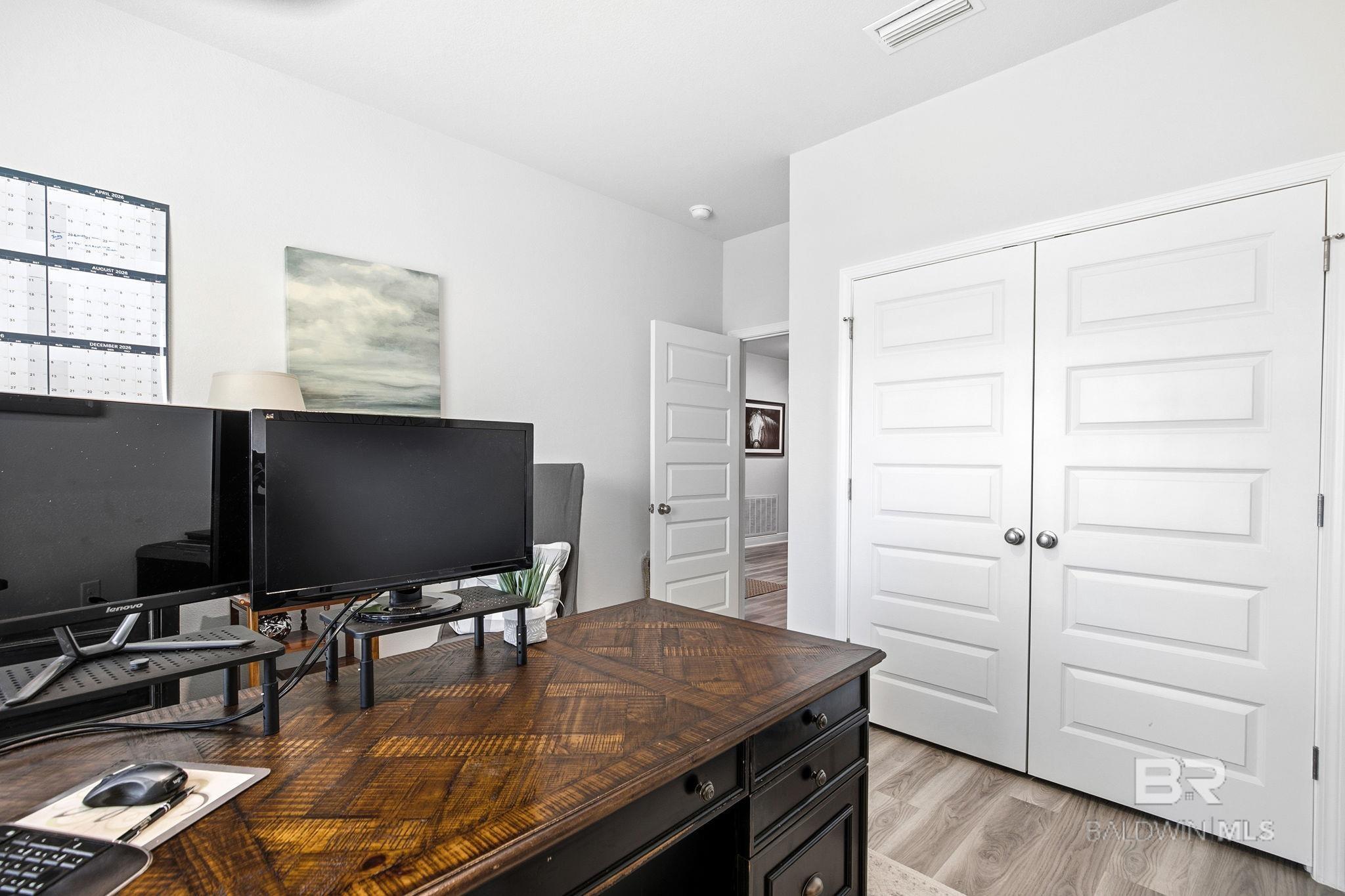 11123 Genuine Risk Circle