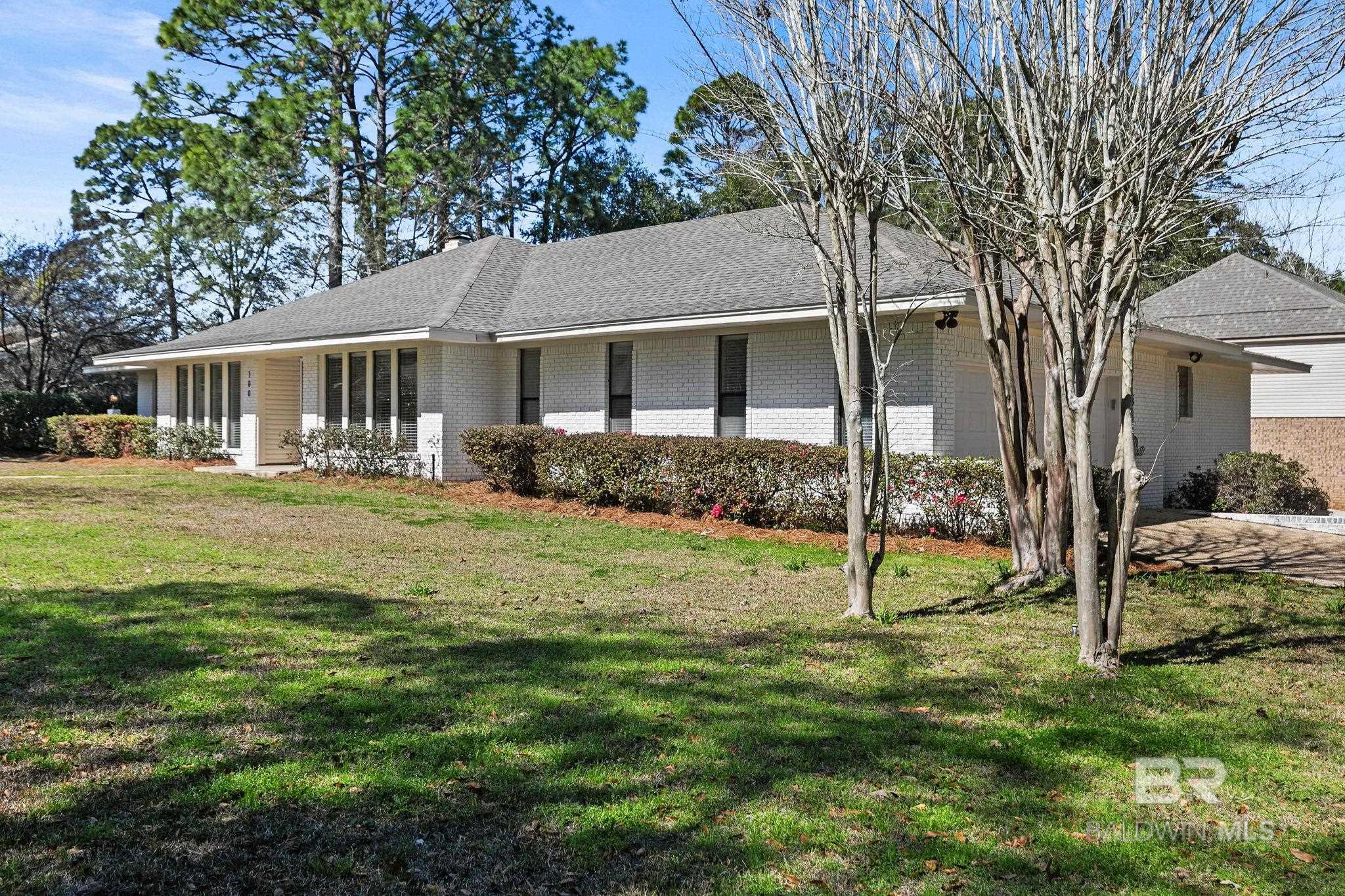 100 Dewitt Circle