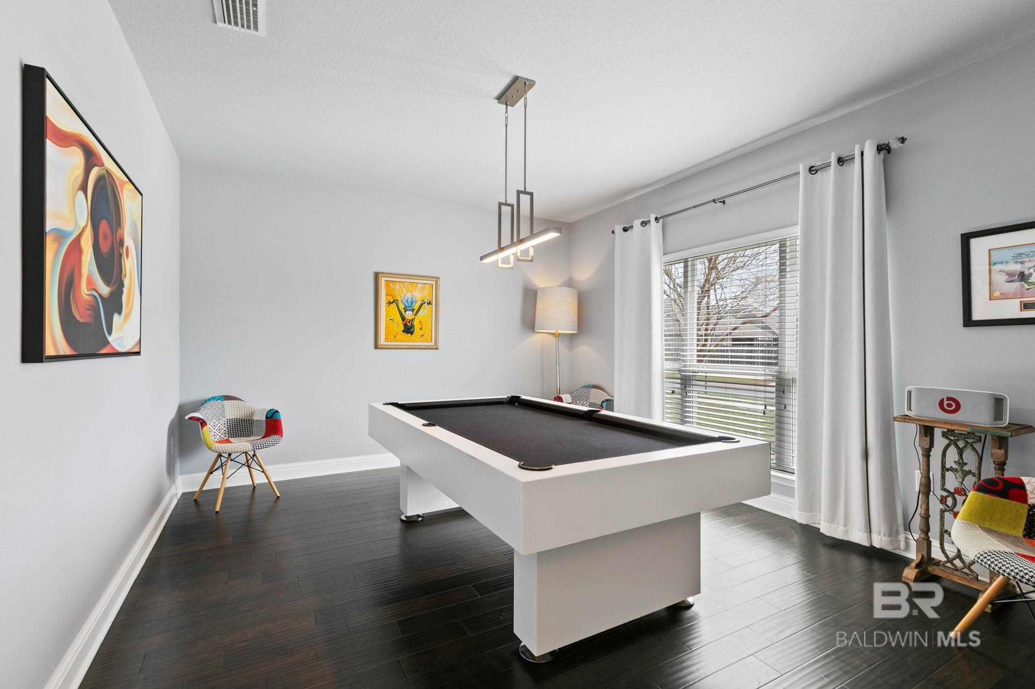 9817 Volterra Avenue