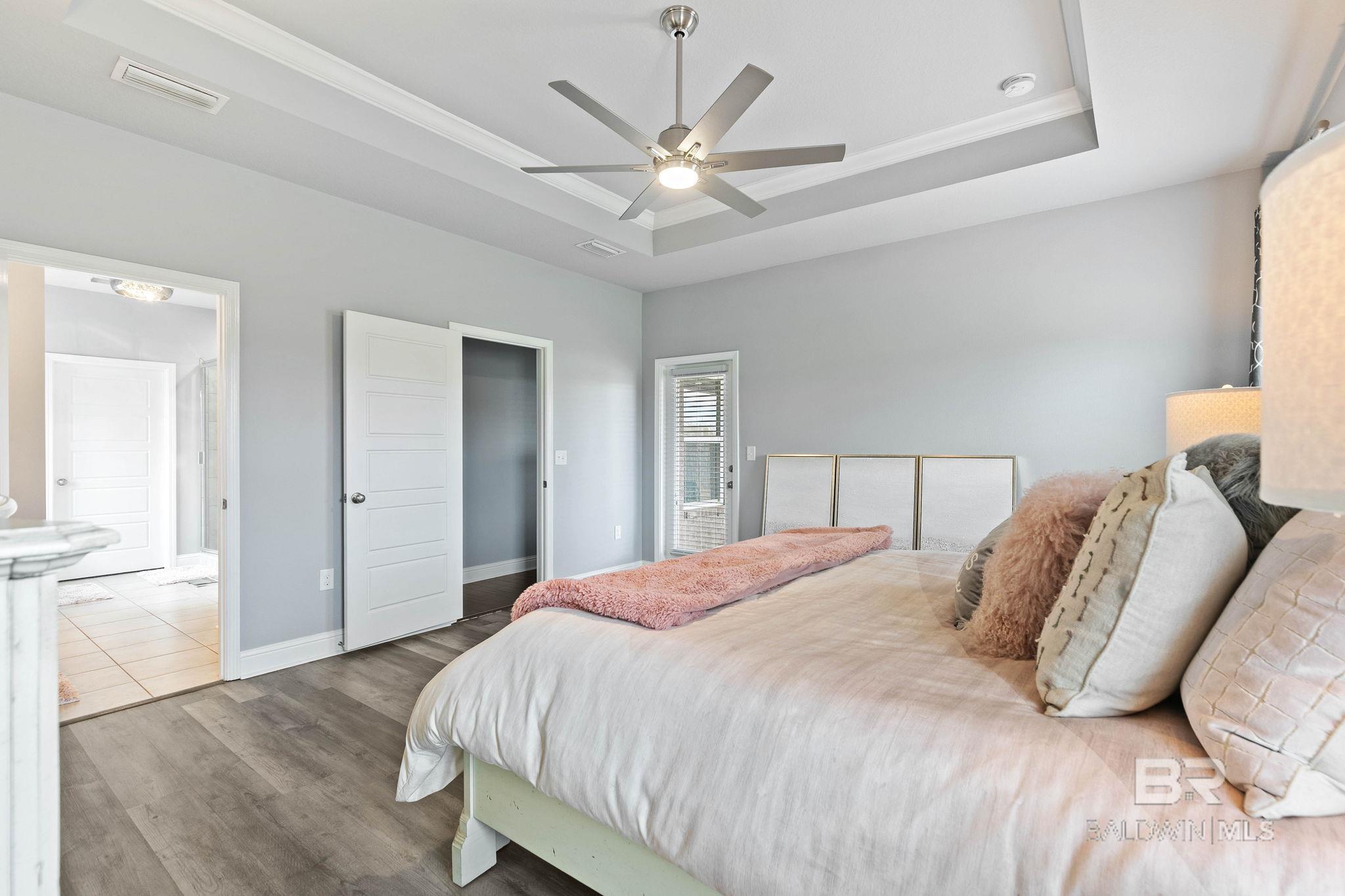 9817 Volterra Avenue