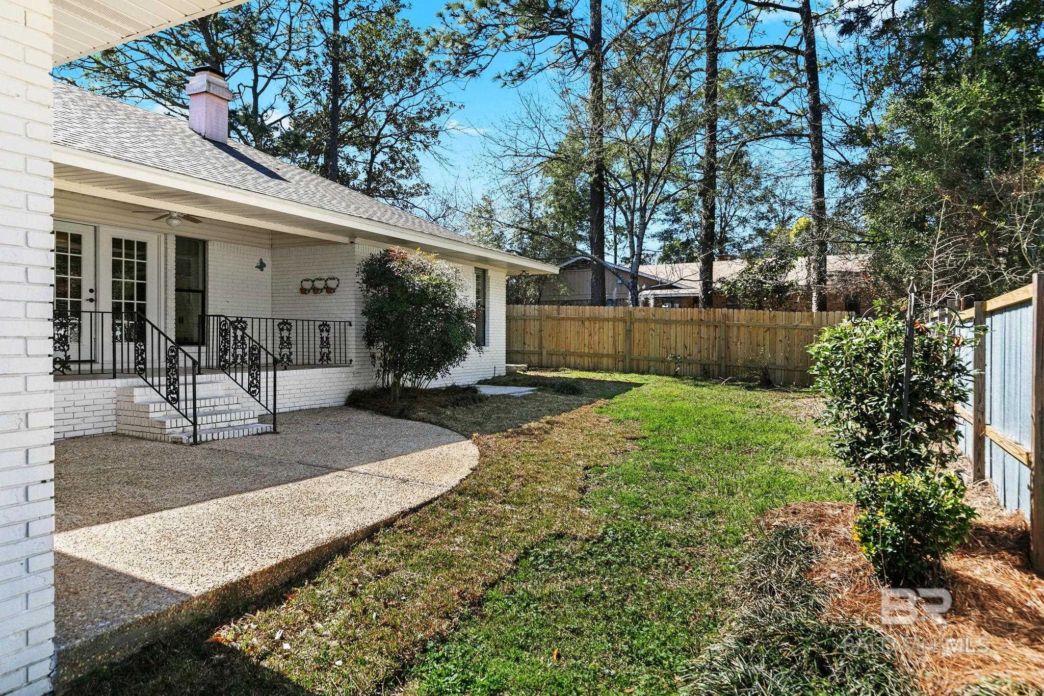 100 Dewitt Circle