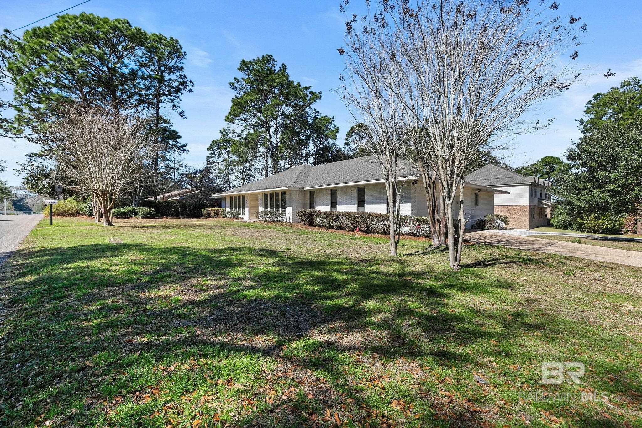 100 Dewitt Circle