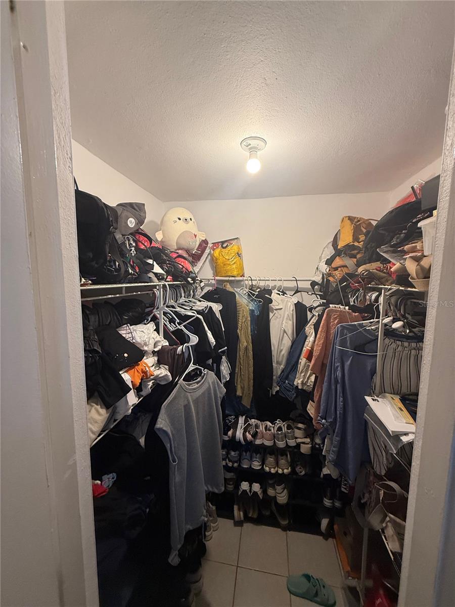 400 Ave MONTESOL AVE #B1-8