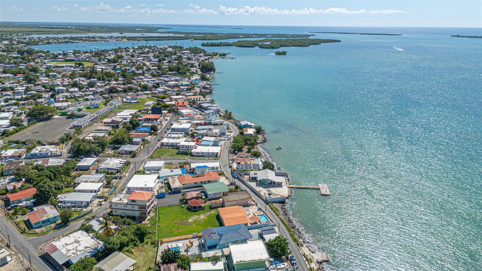 AA #35 SECTOR VILLA VERDE BO. PLAYA DE SALINAS