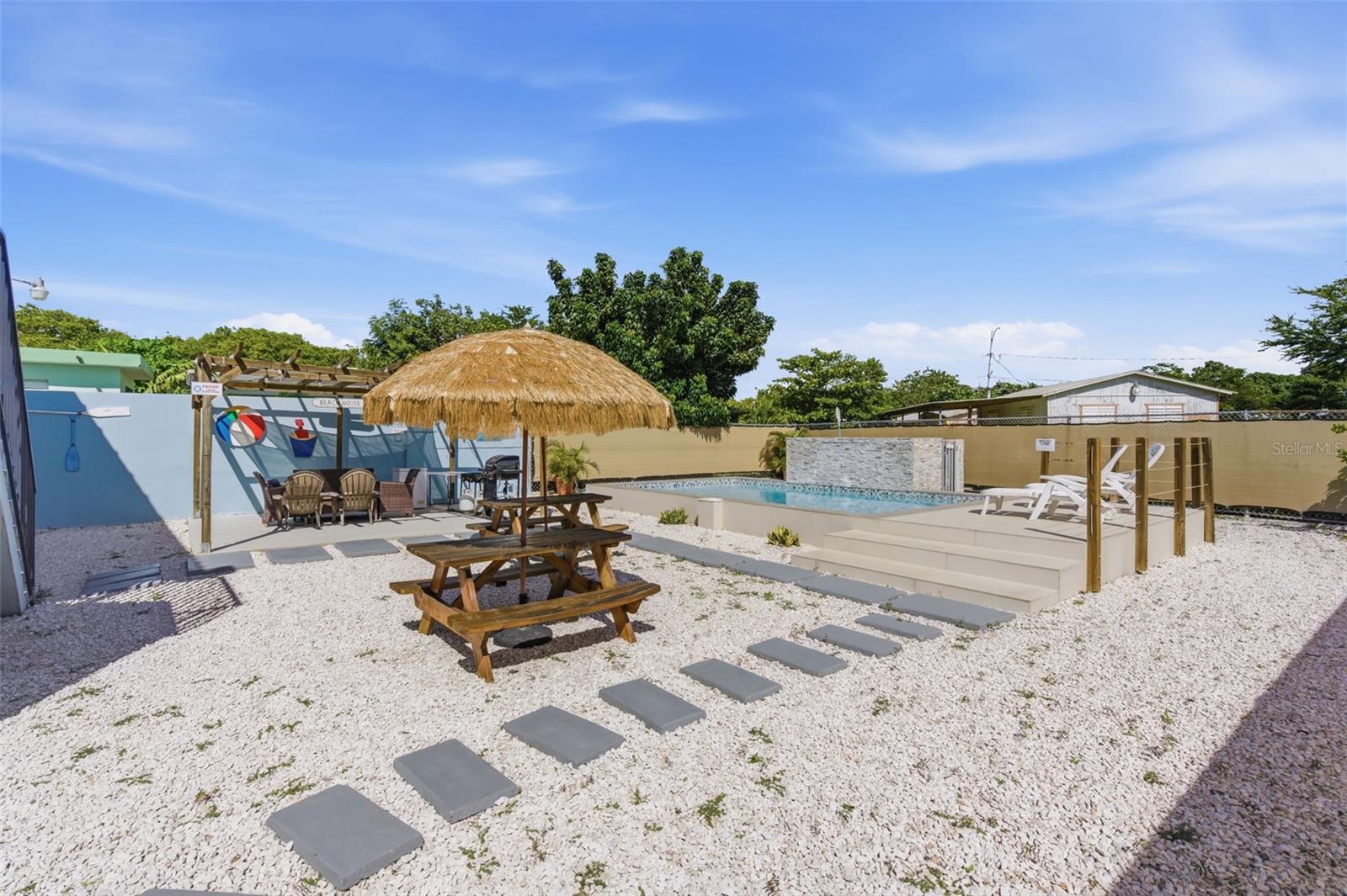 AA #35 SECTOR VILLA VERDE BO. PLAYA DE SALINAS