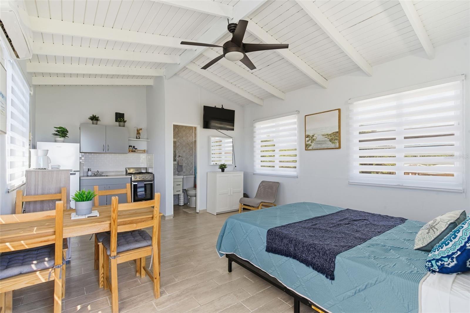 AA #35 SECTOR VILLA VERDE BO. PLAYA DE SALINAS