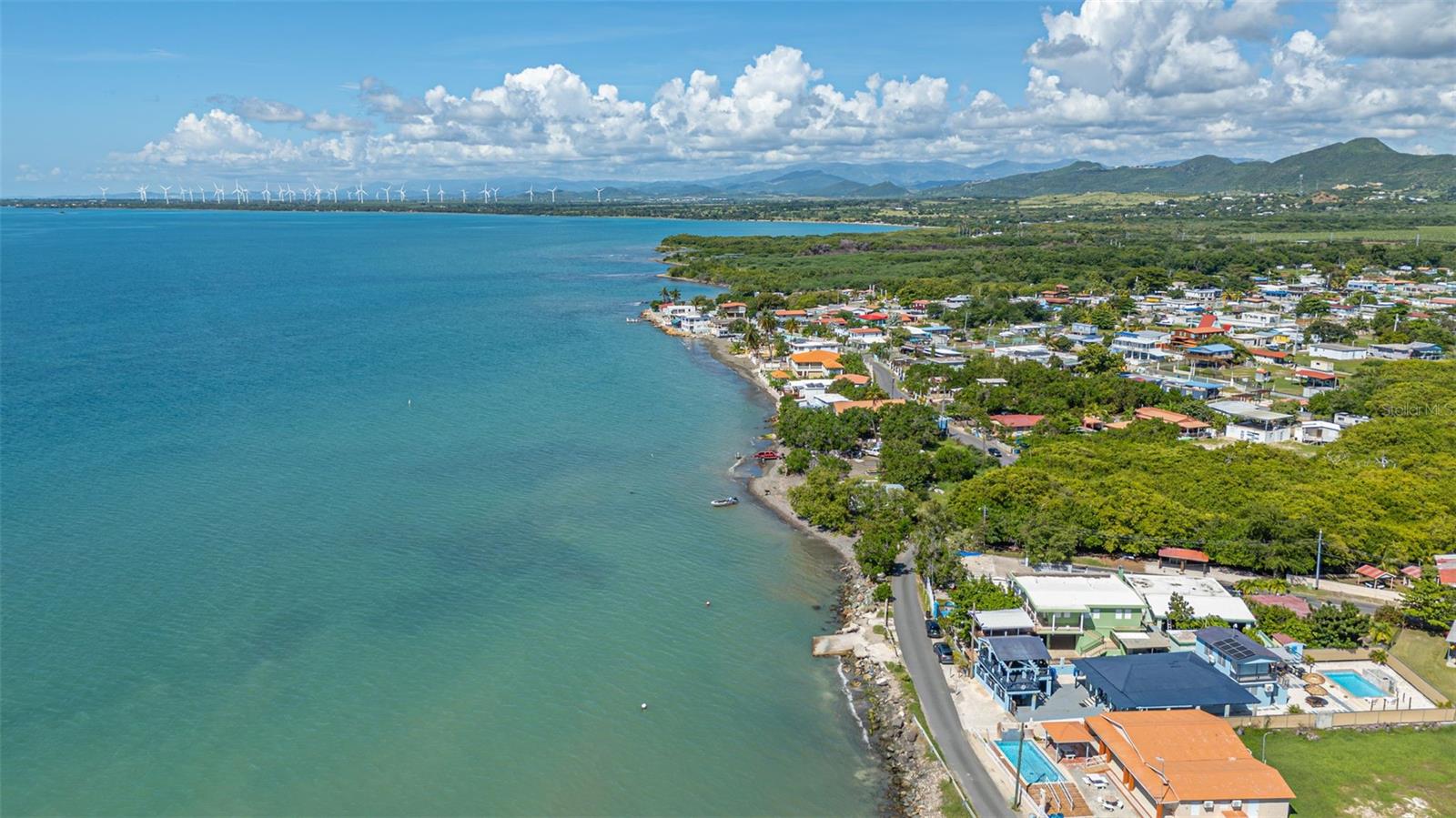 AA #35 SECTOR VILLA VERDE BO. PLAYA DE SALINAS