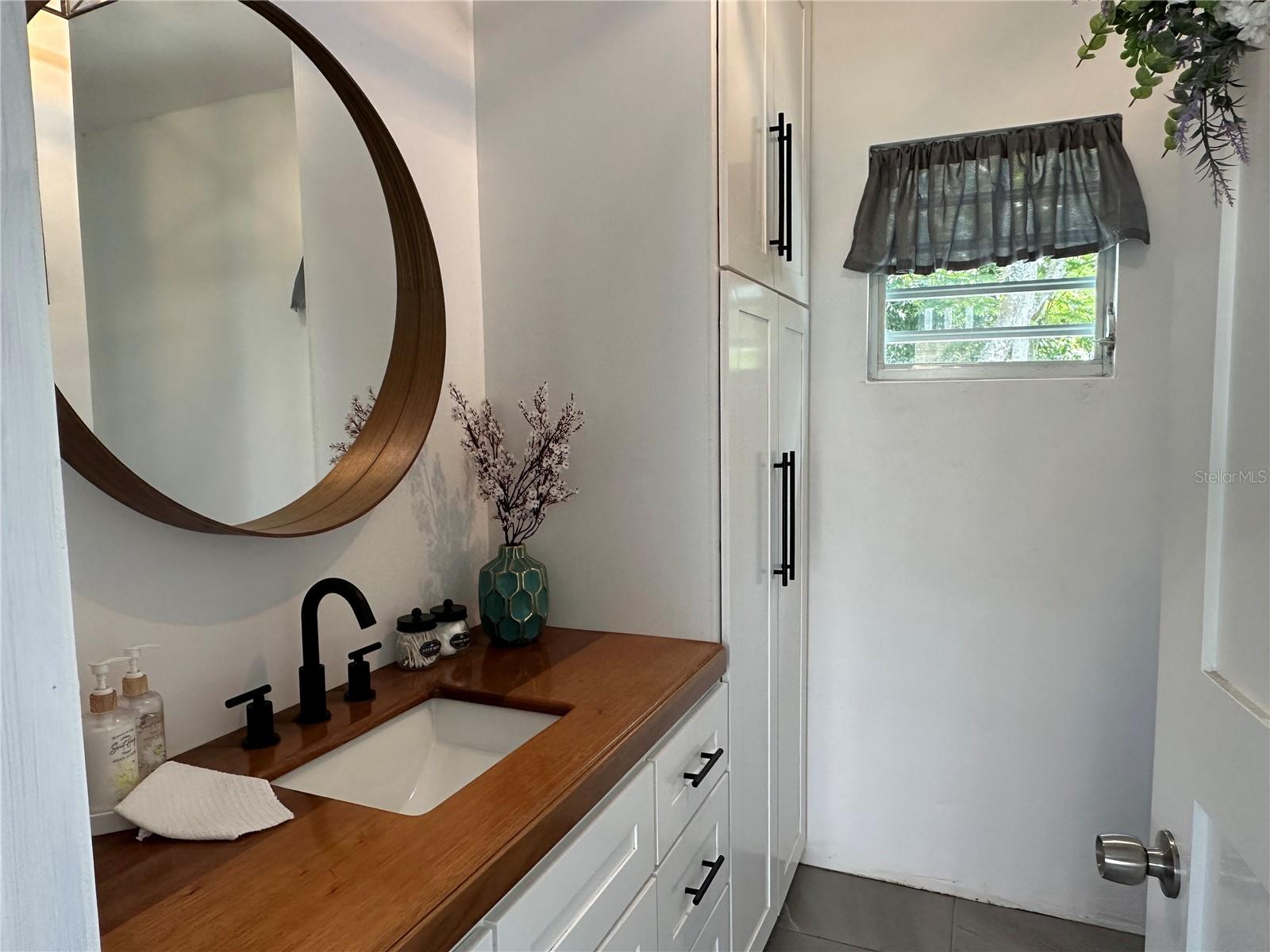 Carr. 483. Km 2.0 SAN ANTONIO