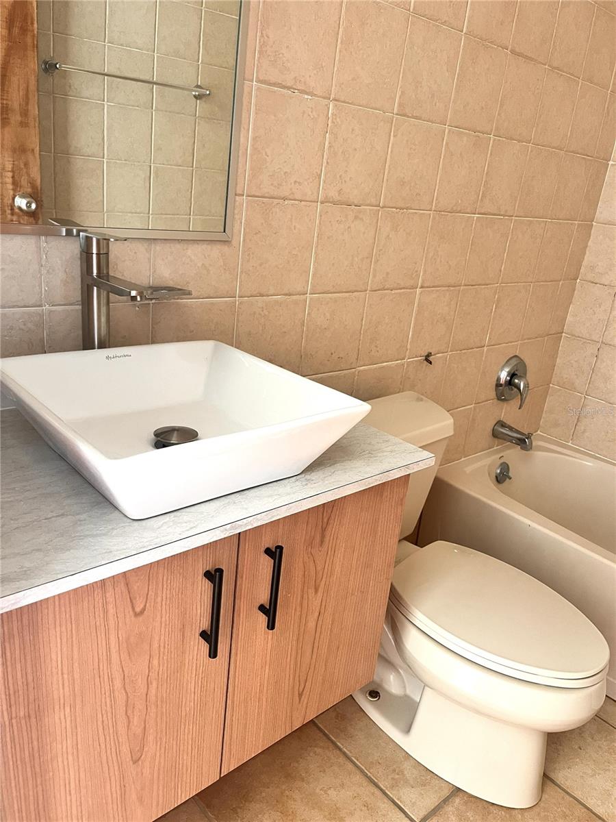 COSTA REAL, Calle #7, Unidad A 101