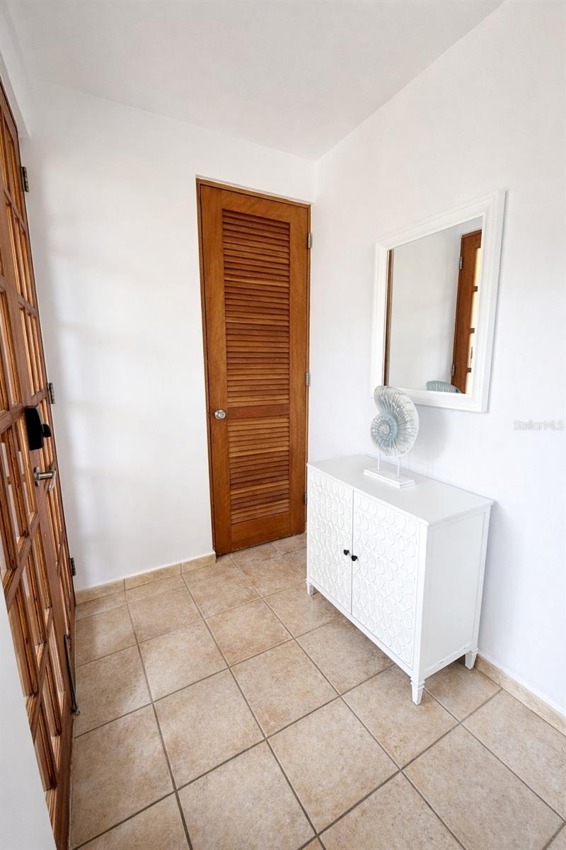 COSTA REAL, Calle #7, Unidad B 201