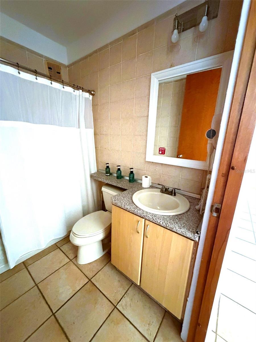 COSTA REAL, Calle #7, Unidad B 201