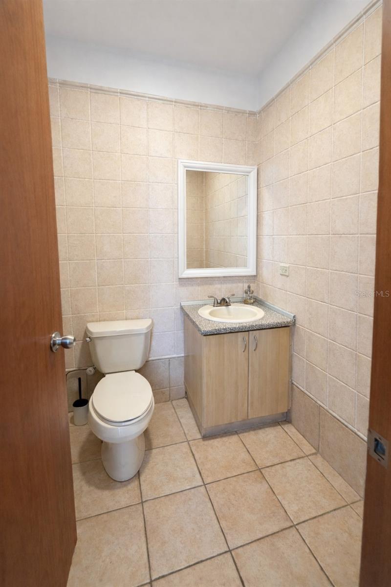 COSTA REAL, Calle #7, Unidad B 201