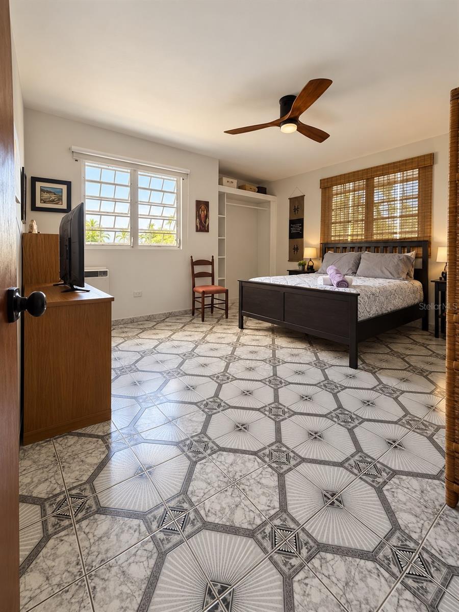 16 VILLA BORINQUEN #556