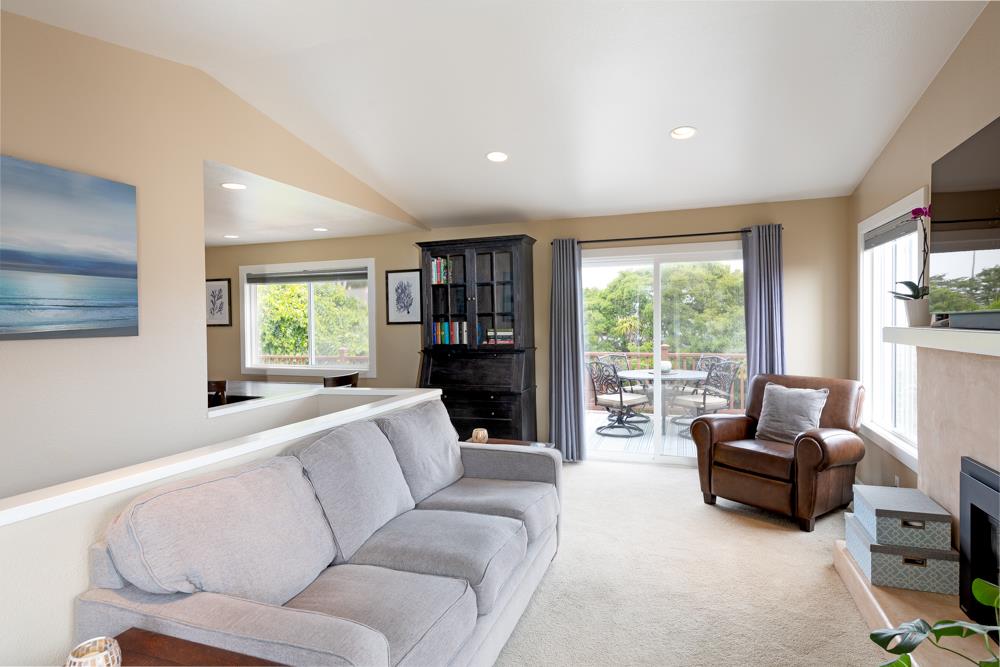 1207 Hoffman AVE