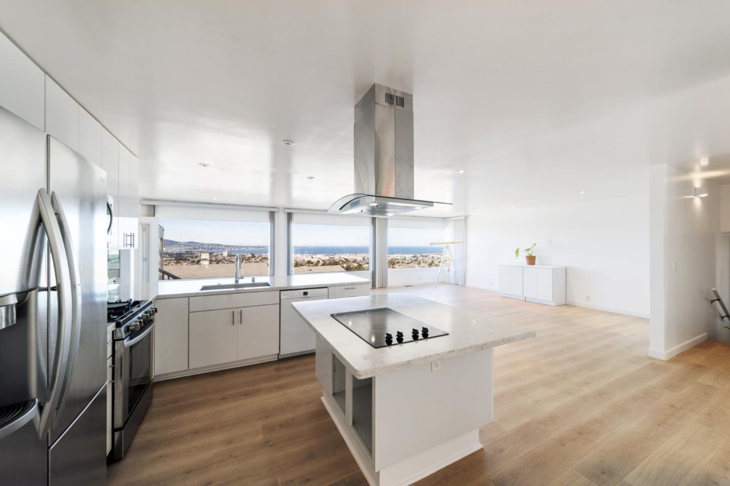 1346 Skyview DR