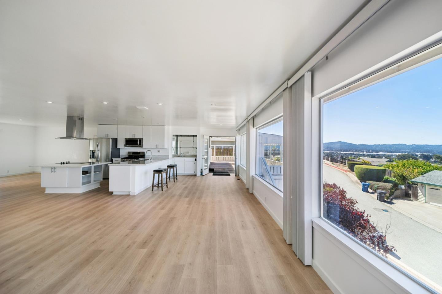 1346 Skyview DR