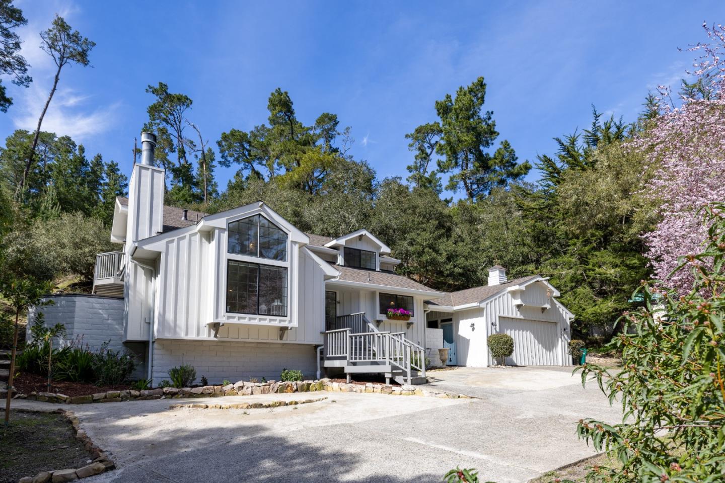 4235 Canada LN