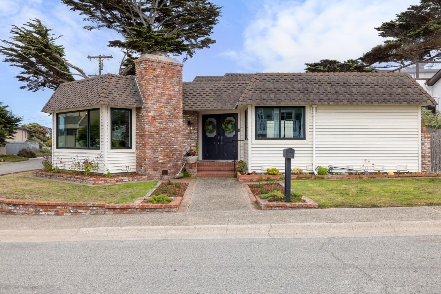 25 Coral Street
