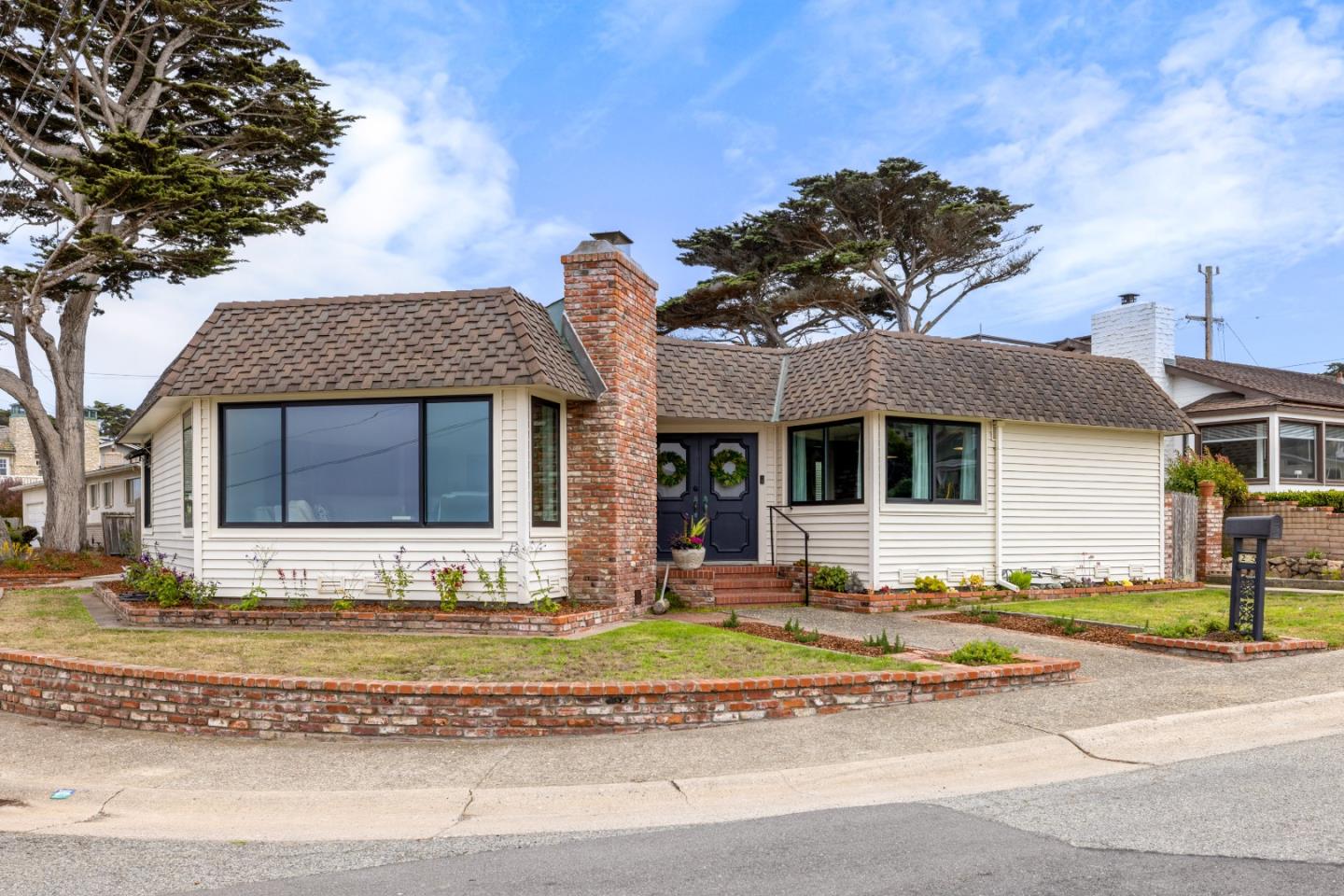 25 Coral Street