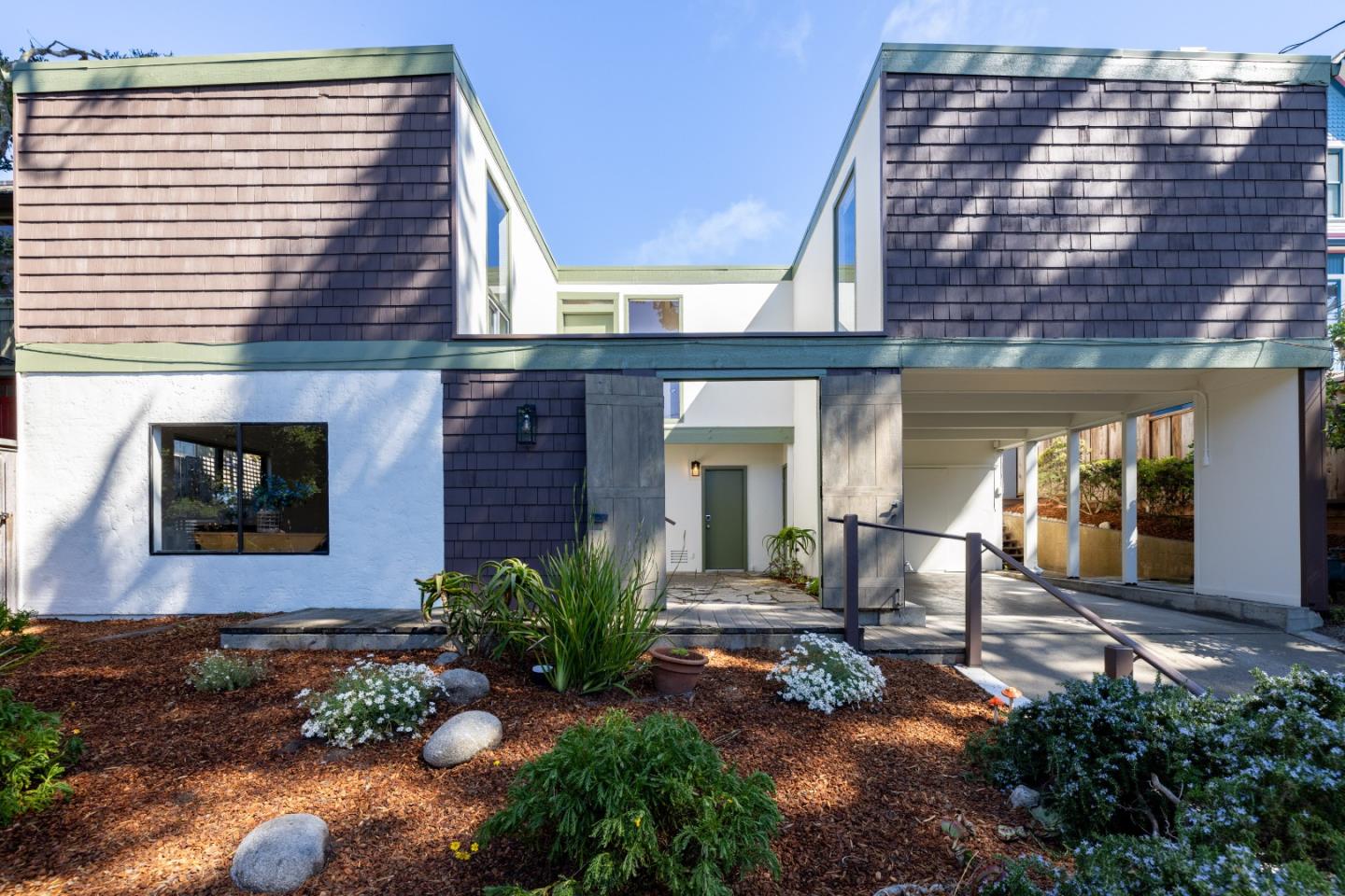 229 7th Street