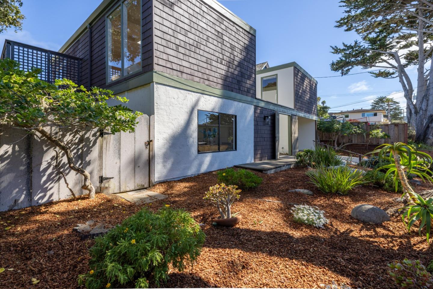 229 7th Street