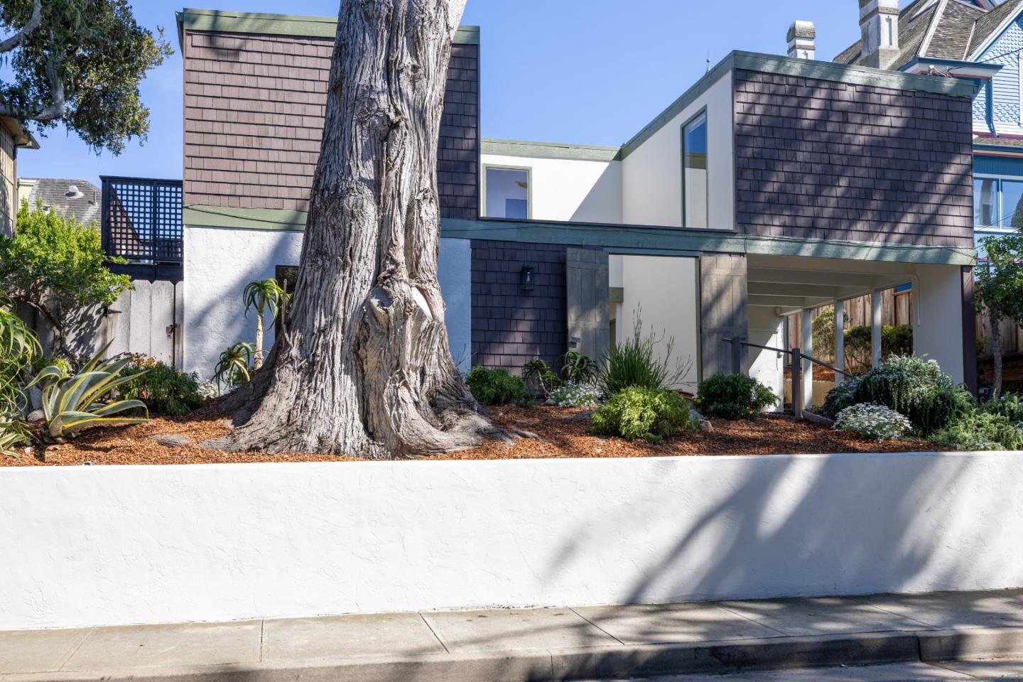 229 7th Street