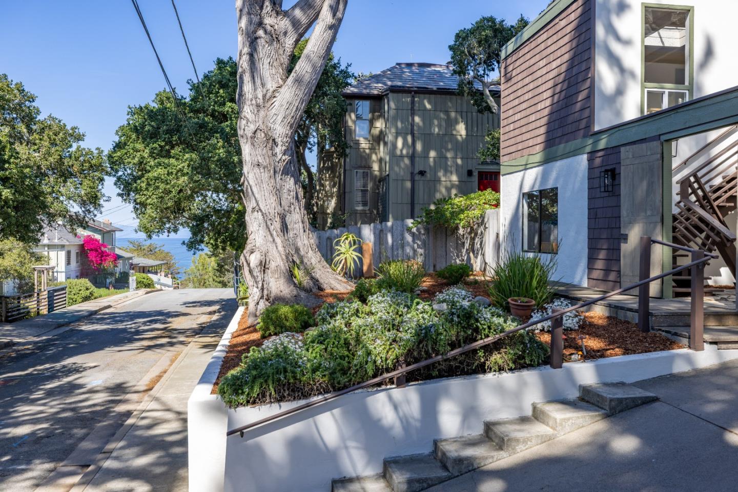 229 7th Street